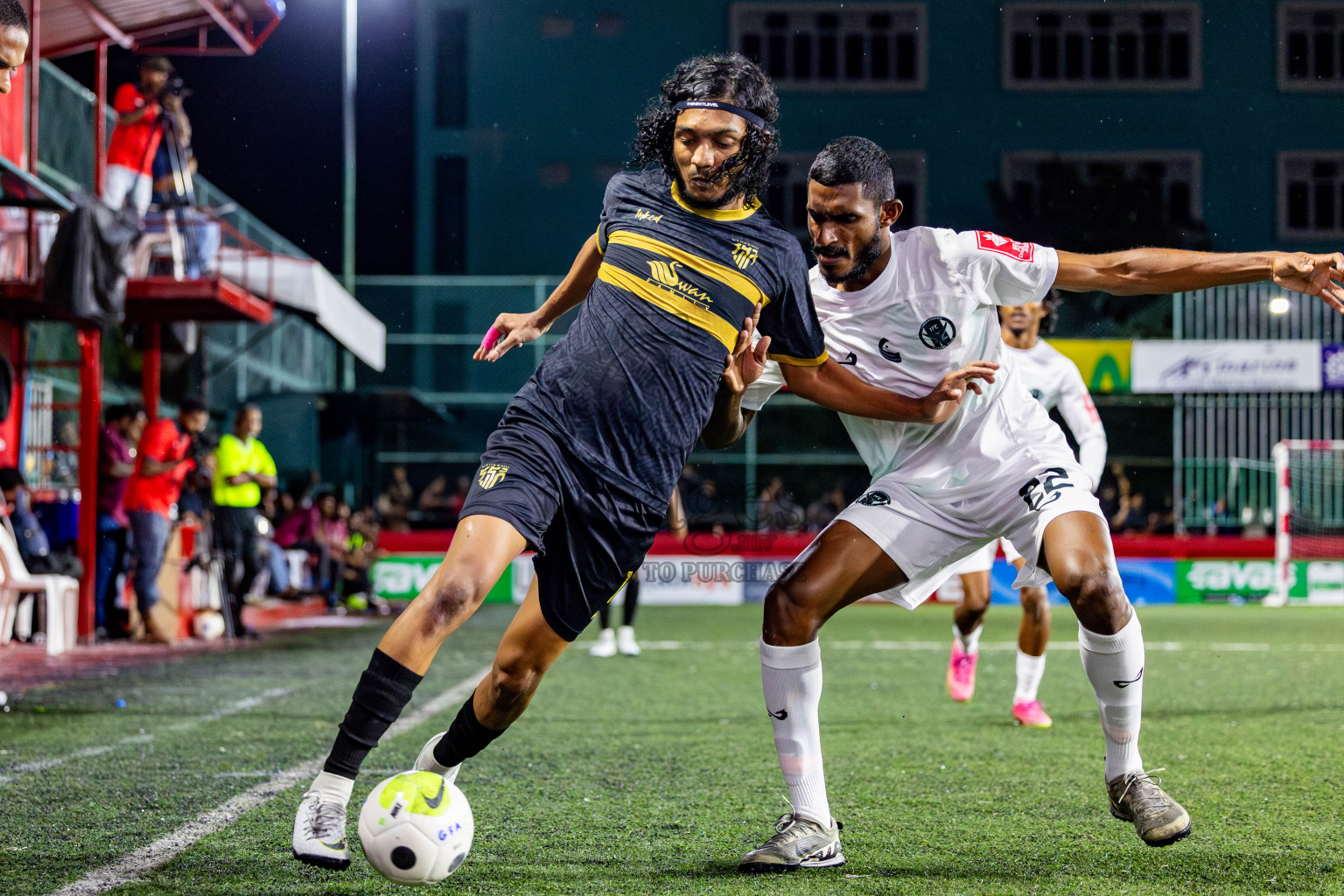 HA Utheem VS HA Ihavandhoo in Day 9 of Golden Futsal Challenge 2025 was held on Monday, 13th January 2025, in Hulhumale', Maldives Photos: Nausham Waheed , Ismail Thoriq / images.mv