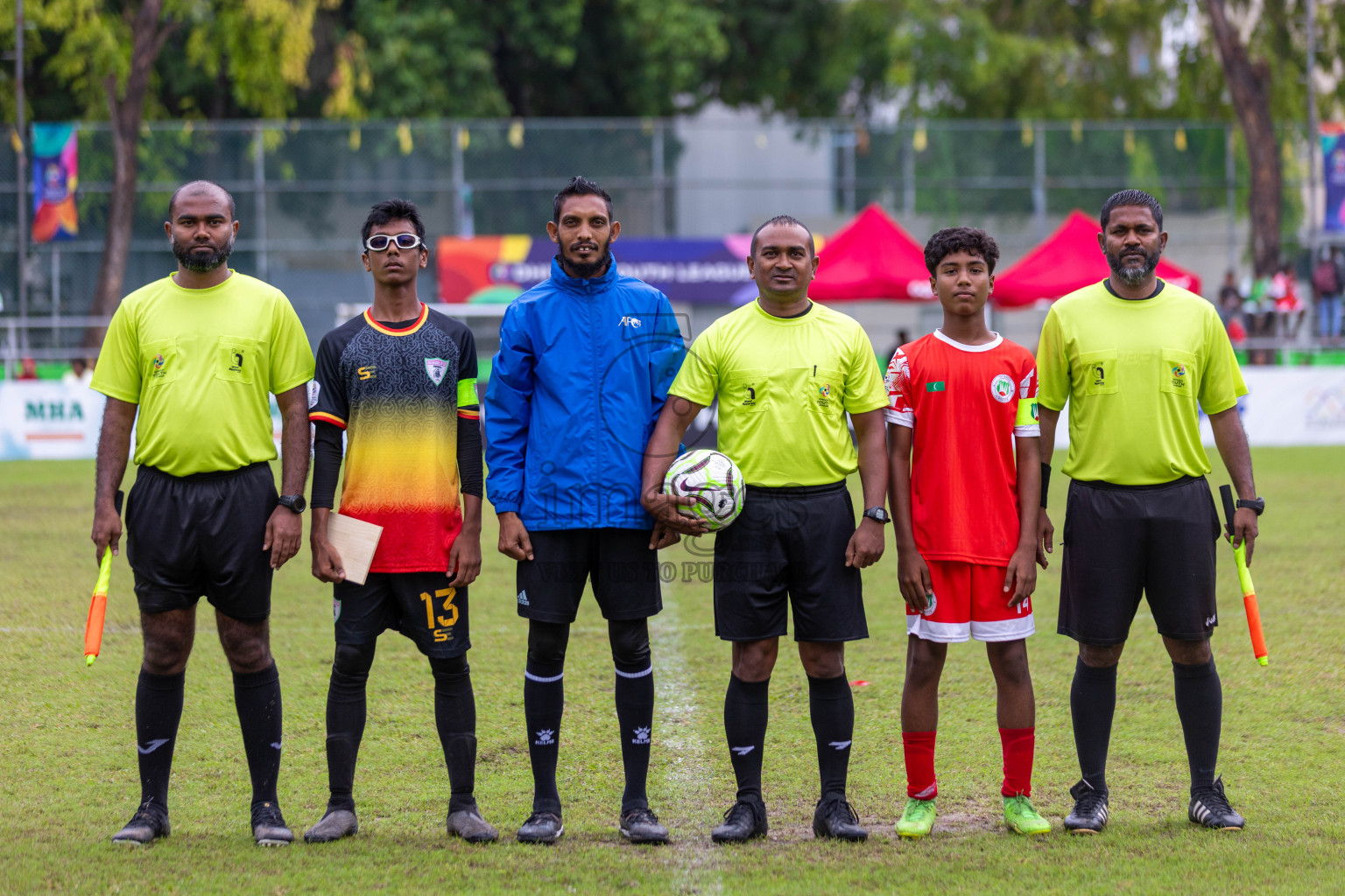 Eagles vs Hurriya in day 6 of Dhivehi Youth League 2024 held at Henveiru Stadium on Saturday 30th November 2024. Photos: Shuu Abdul Sattar/ Images.mv