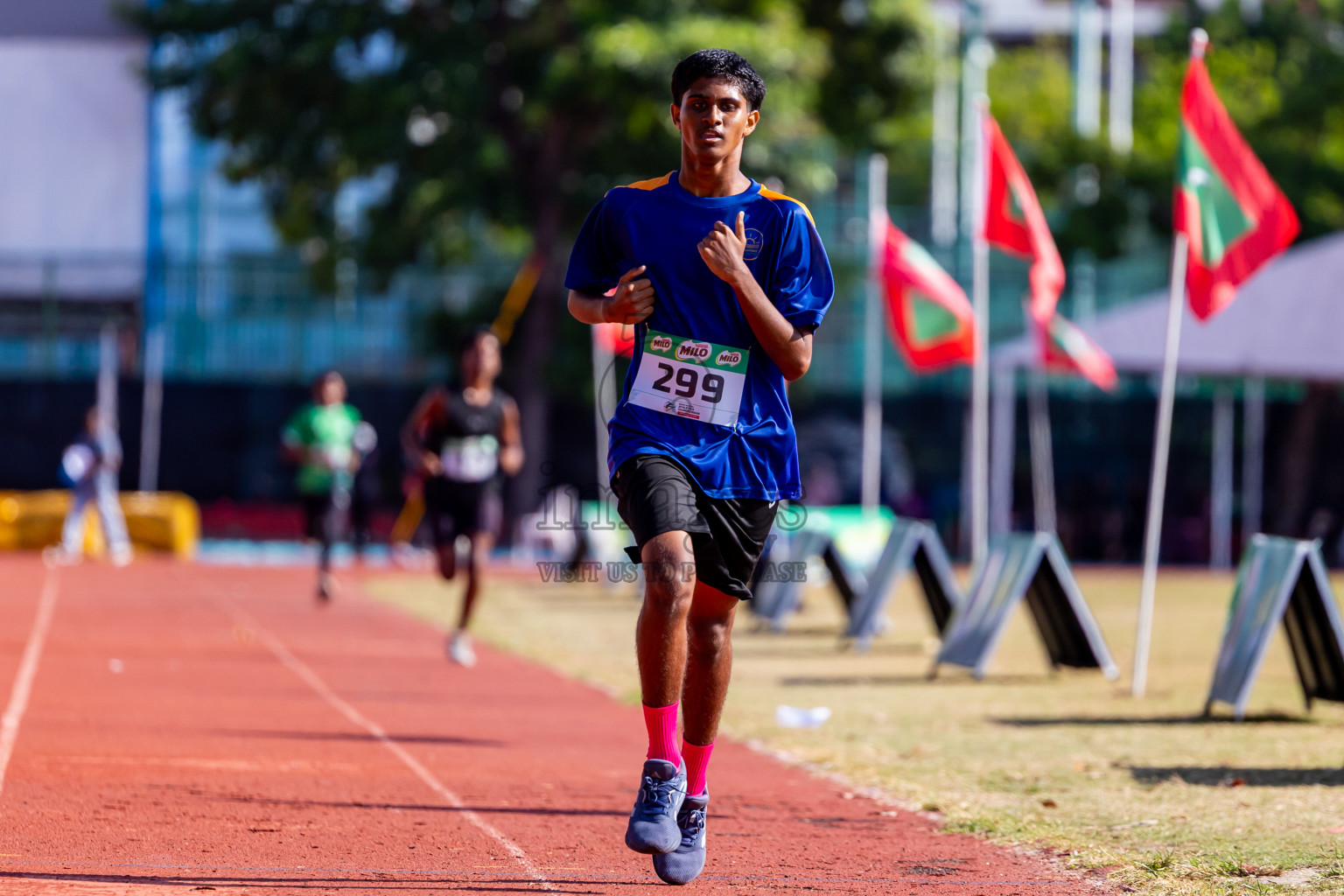 Day 2 of Inter-school Athletics Championship 2025 held in Ekuveni Synthetic Track, Male', Maldives on Tuesday, 07th October 2025. Photos by: Nausham Waheed / Images.mv
