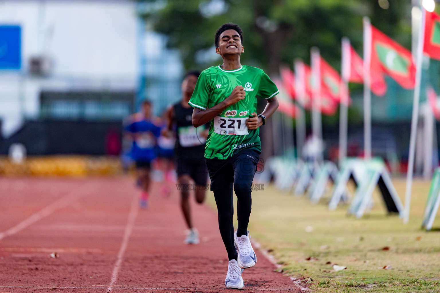 Day 4 of Inter-school Athletics Championship 2025 held in Ekuveni Synthetic Track, Male', Maldives on Thursday, 09th October 2025. Photos by: Nausham Waheed / Images.mv