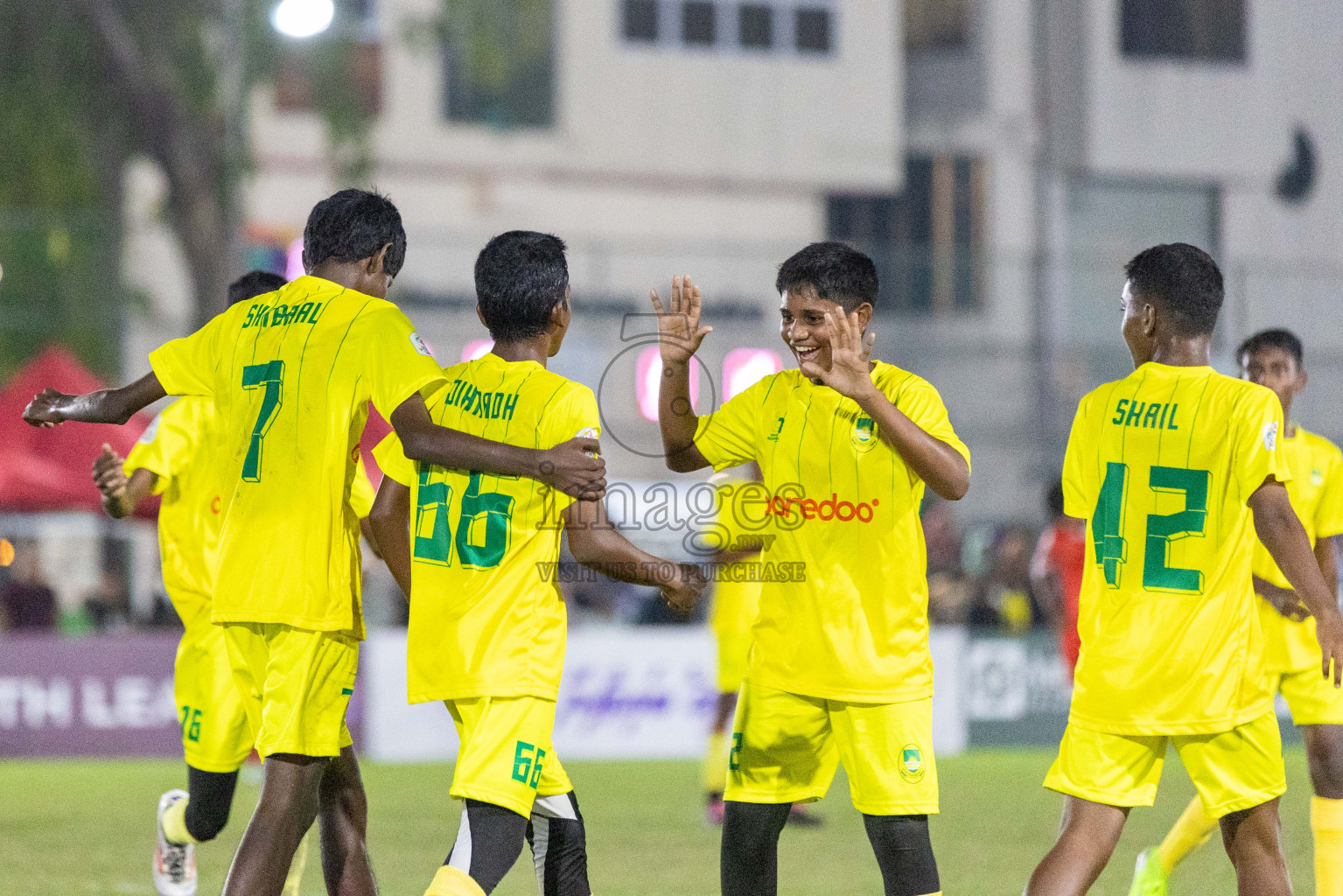 Maziya vs Hurriya (U14) in Day 4 of Dhivehi Youth League 2024 held at Henveiru Stadium on Thursday, 28th November 2024. Photos: Shuu Abdul Sattar/ Images.mv