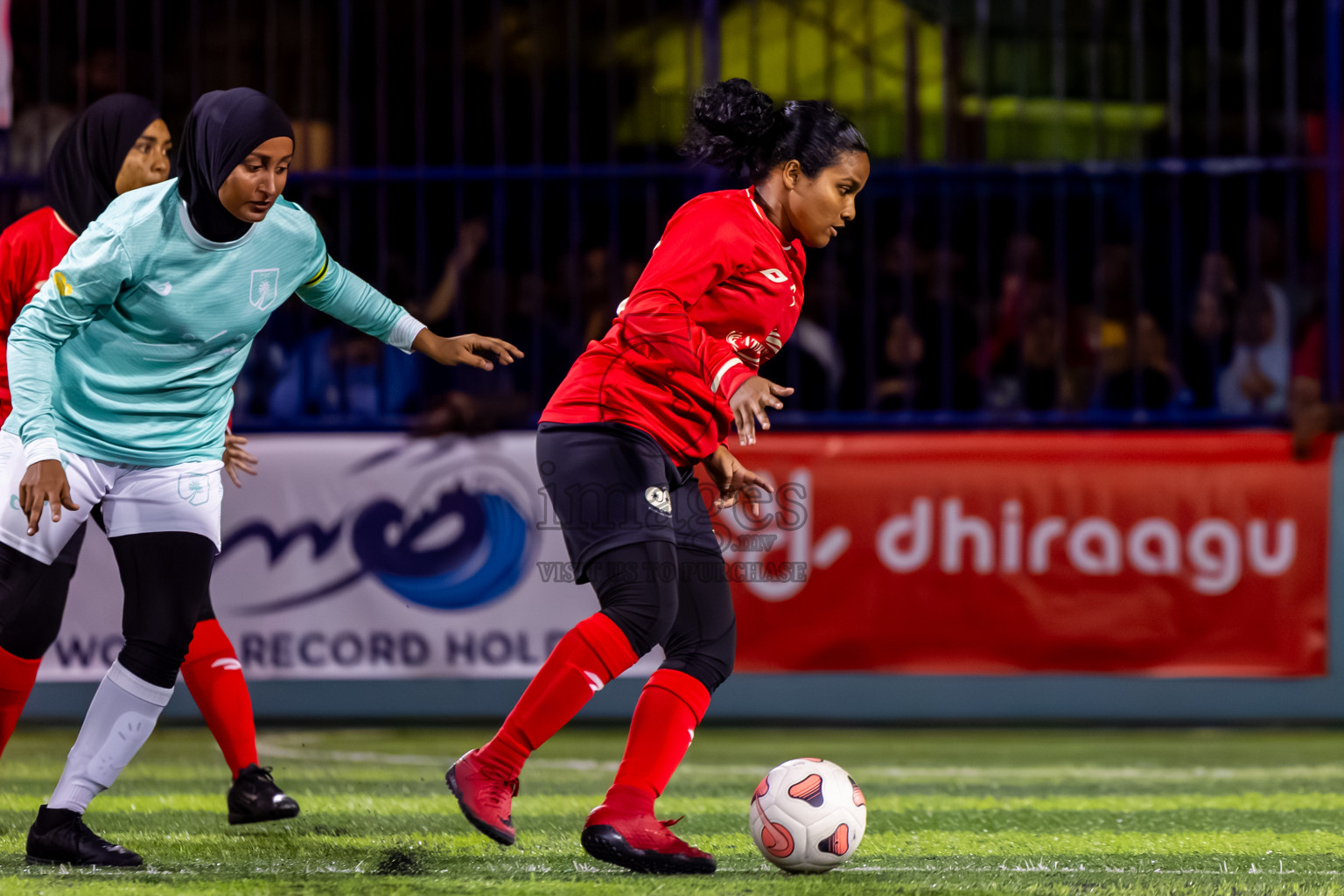 Goidhoo vs Dhonfan in the finals of Better in Baa Futsal Fiesta 2025 woman's division held in B. Eydhafushi, Maldives on Monday, 17th November 2025. Photos: Nausham Waheed / images.mv