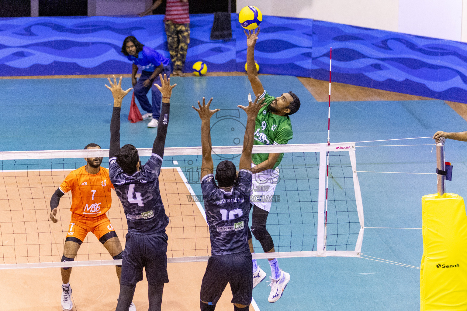 Final of Men's Division of Volleyball Association Cup 2023 held in Male', Maldives on Wednesday, 10th January 2024 at Social Center Indoor Hall Photos By: Nausham Waheed /images.mv