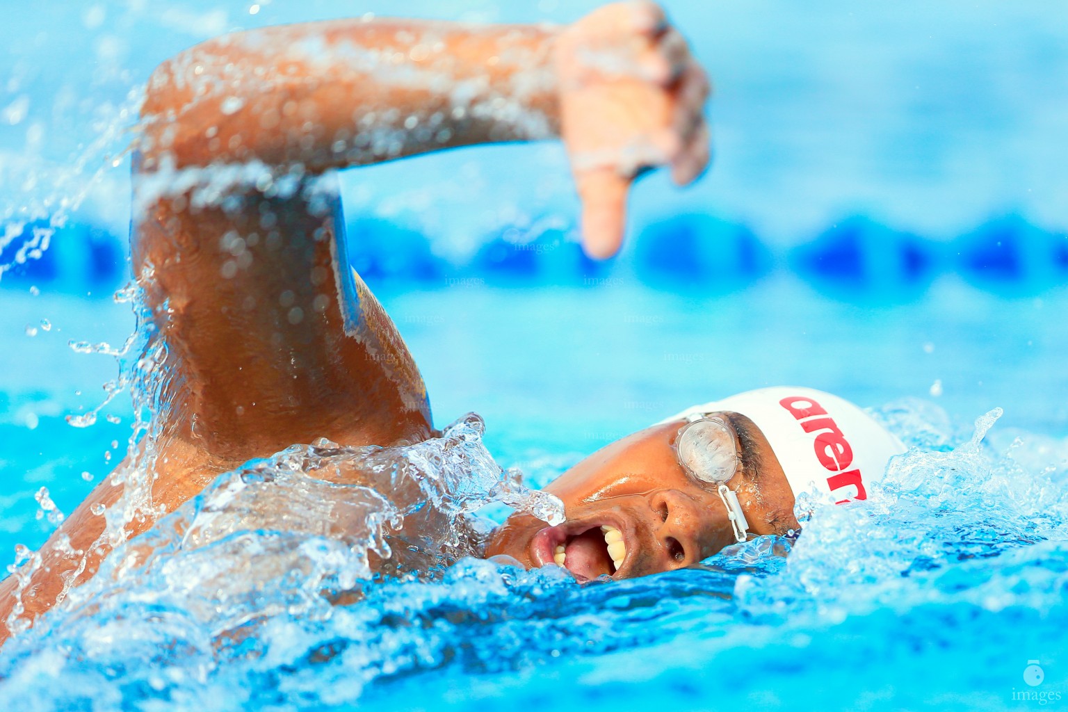 Maldives swimmers competing in  in La Reunion', Wednesday, August. 5, 2015.  (Images.mv Photo/ Hussain Sinan).