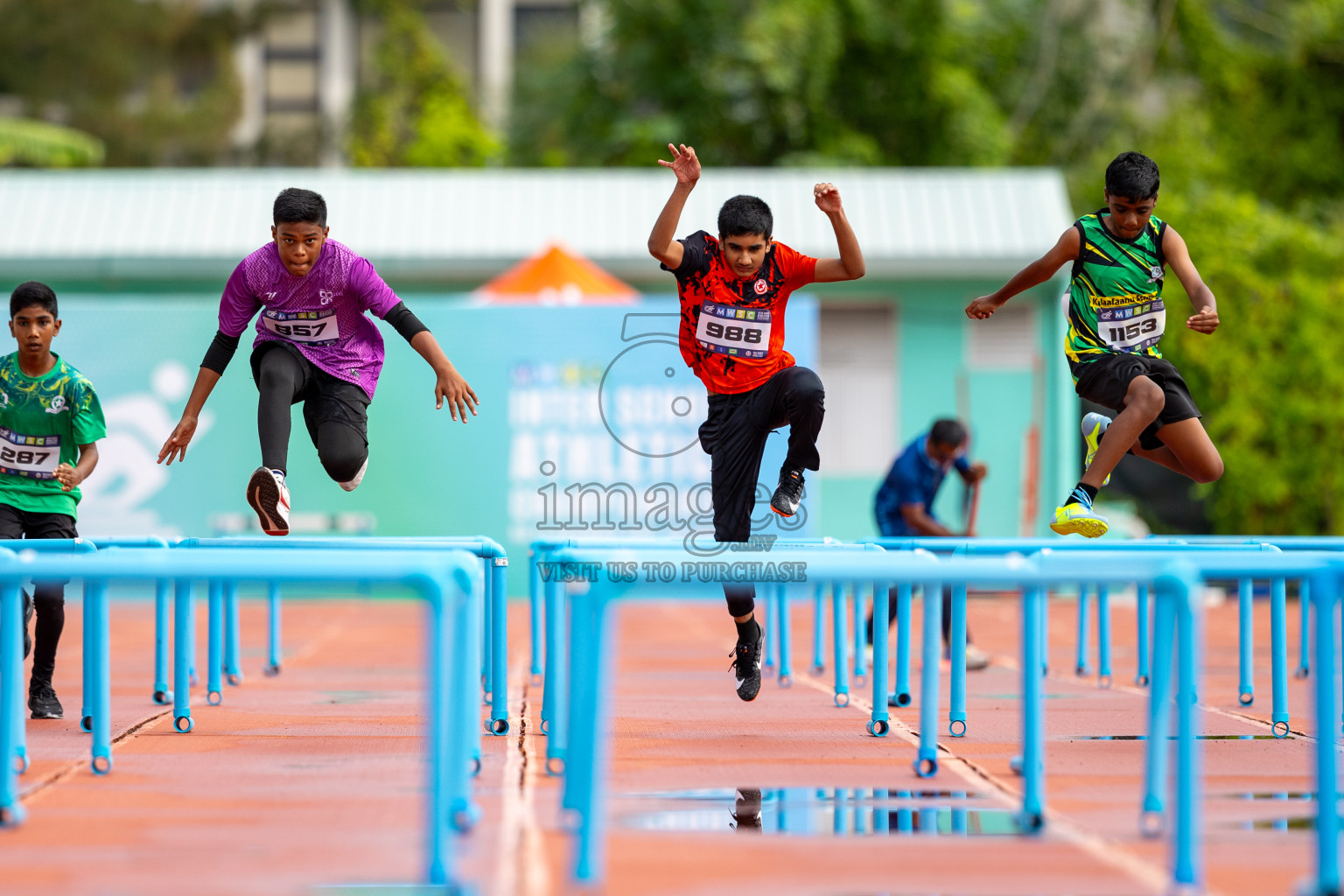 Day 2 of MWSC Interschool Athletics Championships 2024 held in Hulhumale Running Track, Hulhumale, Maldives on Sunday, 10th November 2024.
Photos by: Ismail Thoriq / Images.mv