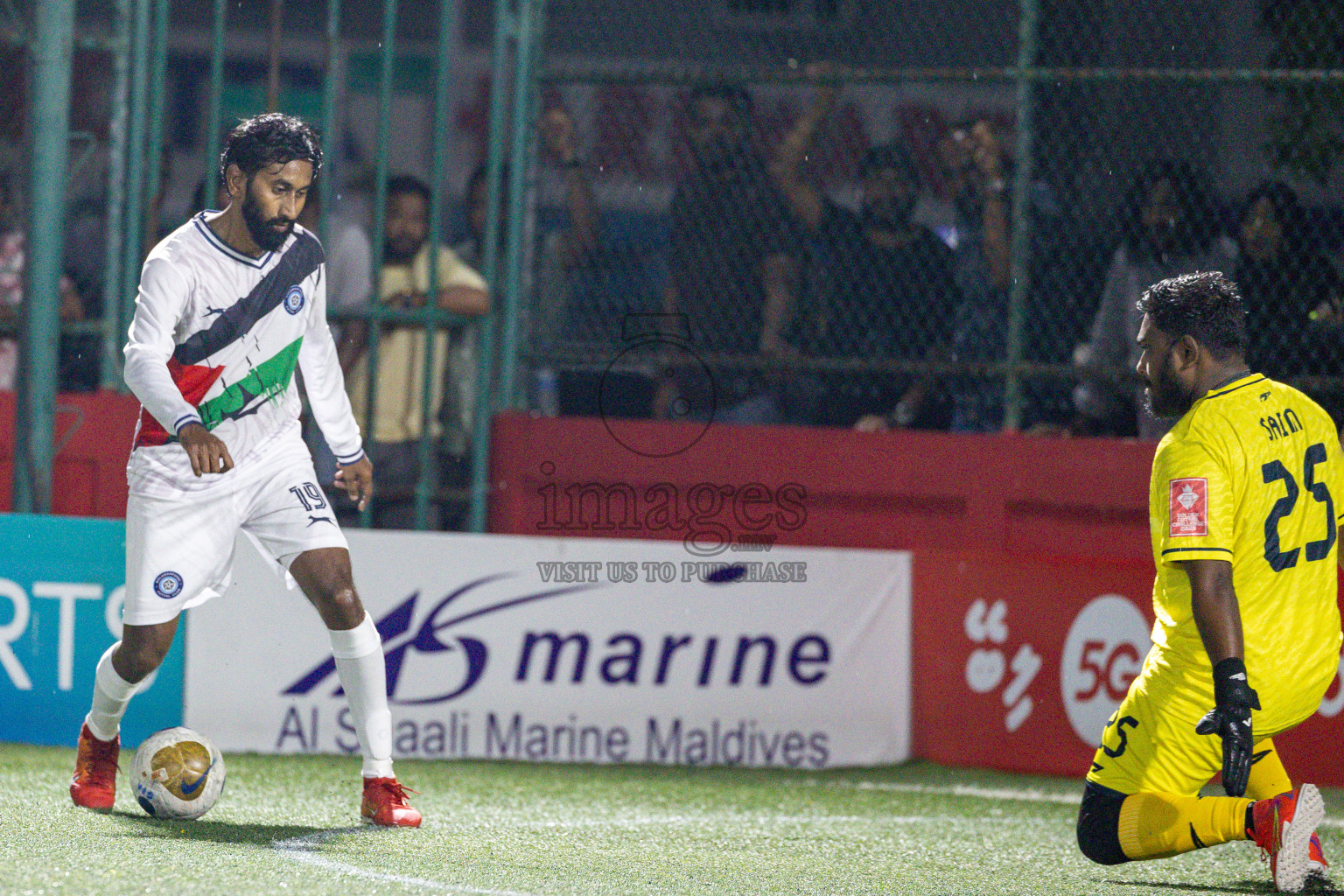 GA Dhevvadhoo vs GA Kolamaafushi in Day 8 of Golden Futsal Challenge 2025 was held on Sunday, 12th January 2025, in Hulhumale', Maldives
Photos: Ismail Thoriq / images.mv