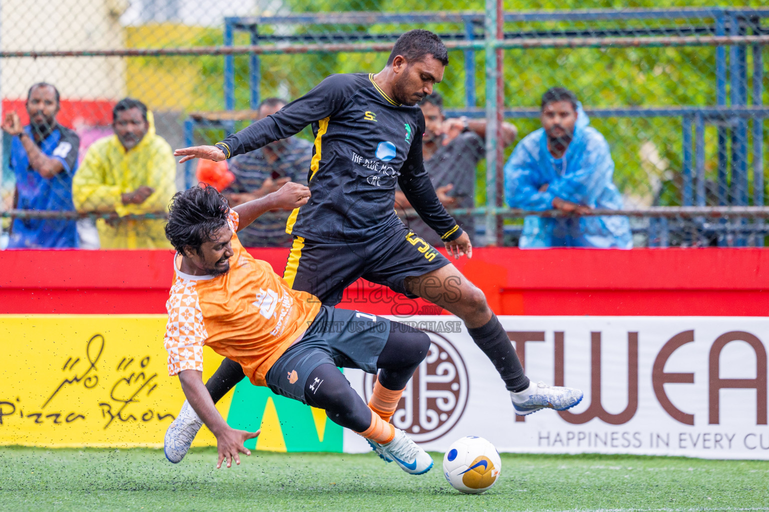 ADh Dhangethi vs ADh Hangnaameedhoo in Day 10 of Golden Futsal Challenge 2025 was held on Tuesday, 14th January 2025, in Hulhumale', Maldives Photos: Shuu Abdul Sattar / images.mv