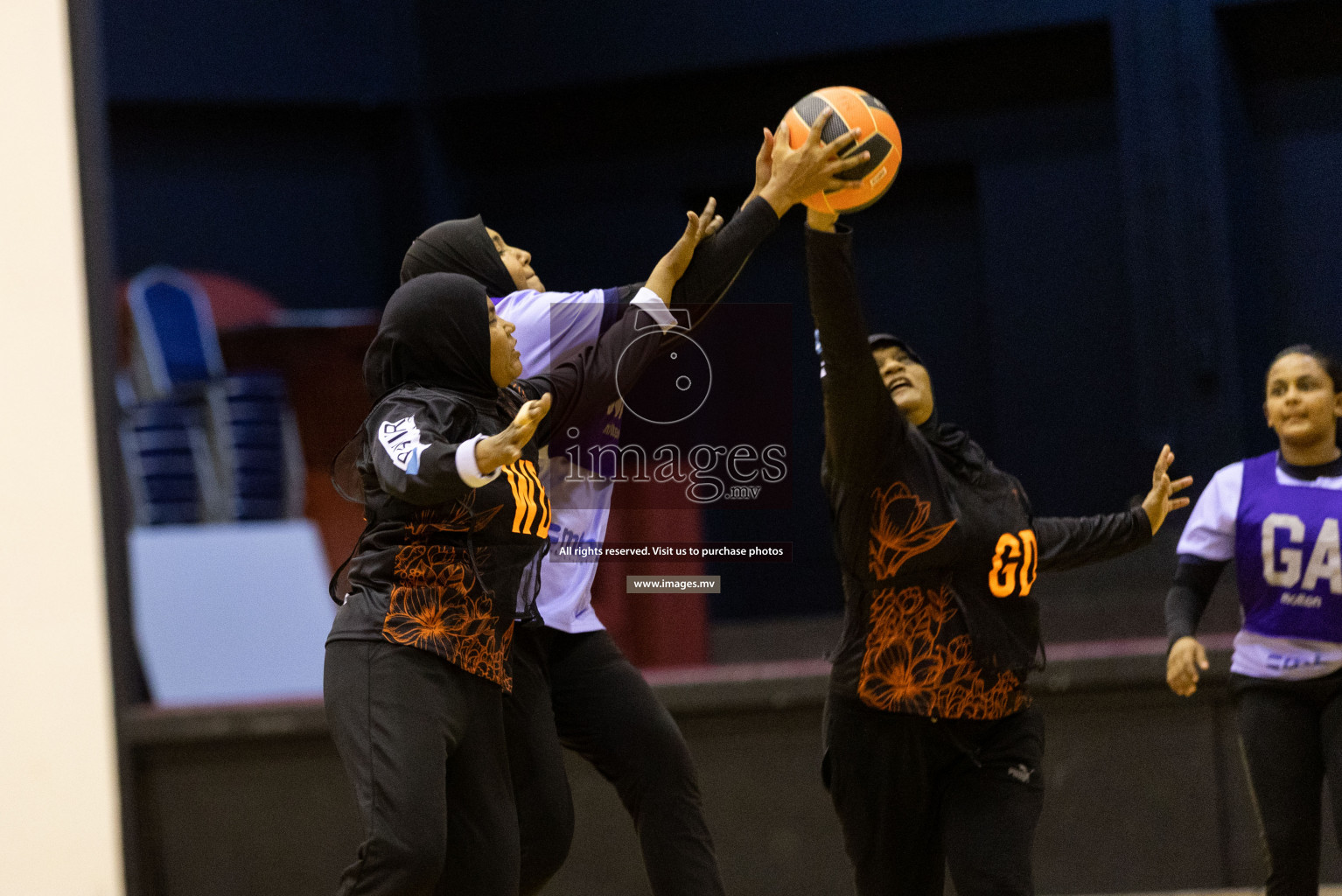 Club Matrix vs VYANSA in the Milo National Netball Tournament 2022 on 20 July 2022, held in Social Center, Male', Maldives. Photographer: Shuu / Images.mv