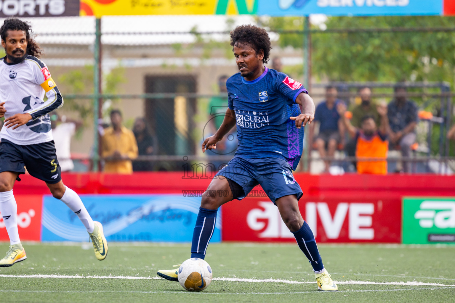 K Gulhi vs K Guraidhoo in Day 15 of Golden Futsal Challenge 2025 was held on Sunday, 19th January 2025, in Hulhumale', Maldives. Photos: Nausham Waheed / images.mv