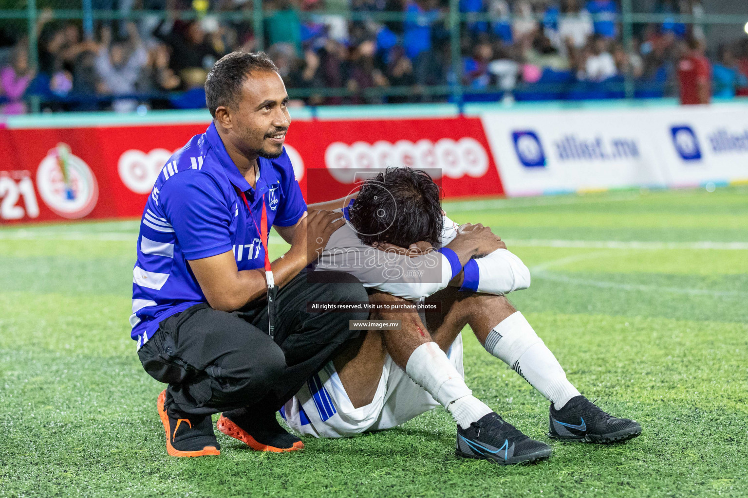 STO RC Vs Team Fenaka in the Quarter Finals of Club Maldives 2021 held in Hulhumale, Maldives on 13 December 2021. Photos: Shu Abdul Sattar / images.mv