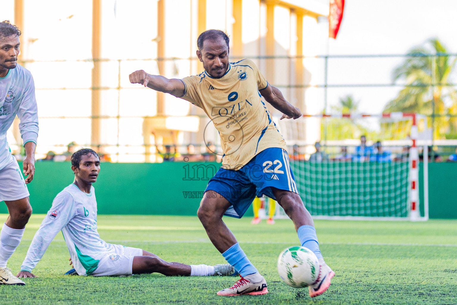 Fihalhohi vs Ozen Bolifushu in Resort League 2025 (South Male Zone) day 6 was held on Friday, 3rd October 2025 in Crossroads's Maldives, Photos: Areef Adam / images.mv