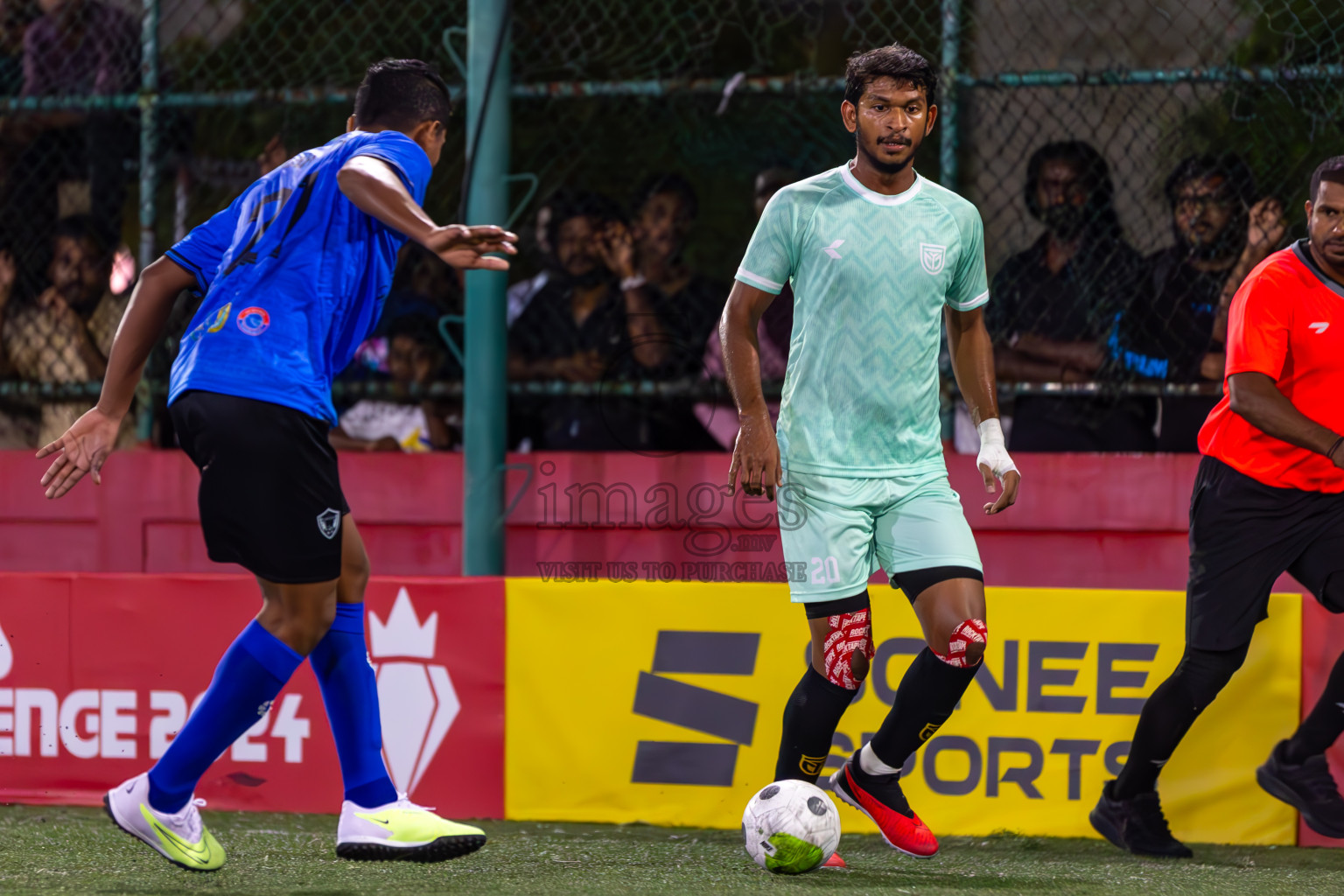 B Kendhoo vs B Thulhaadhoo in Day 21 of Golden Futsal Challenge 2024 was held on Sunday , 4th February 2024 in Hulhumale', Maldives
Photos: Ismail Thoriq / images.mv