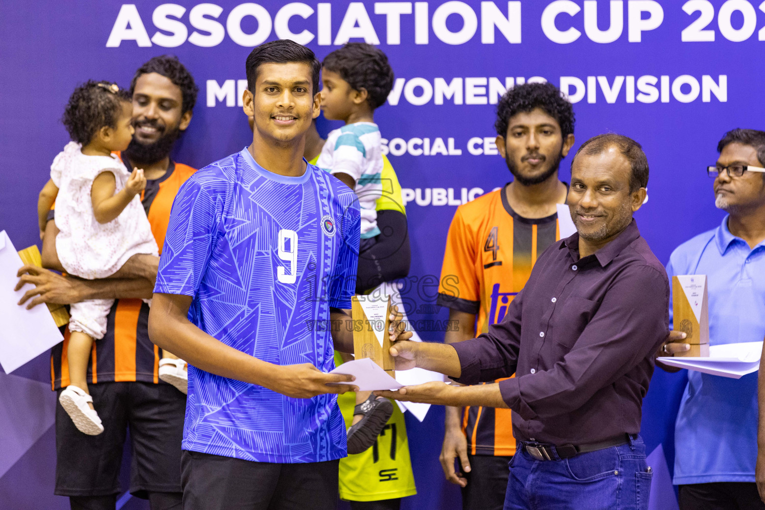 Final of Men's Division of Volleyball Association Cup 2023 held in Male', Maldives on Tuesday, 26th December 2023 at Social Center Indoor Hall Photos By: Nausham Waheed /images.mv