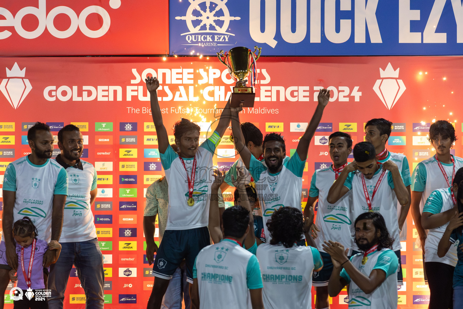 R Dhuvaafaru vs R Alifushi in Day 18 of Golden Futsal Challenge 2024 was held on Thursday, 1st February 2024, in Hulhumale', Maldives Photos: Mohamed Mahfooz Moosa, / images.mv