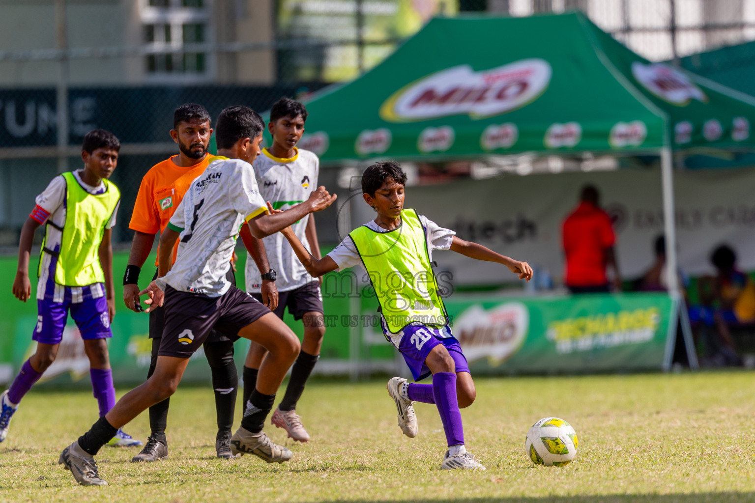Day 4 of MILO Academy Championship 2025 (U14) was held on Sunday, 2nd November 2025 at Henveiru Football Grounds, Male', Maldives . 
Photos: Ismail Thoriq / images.mv