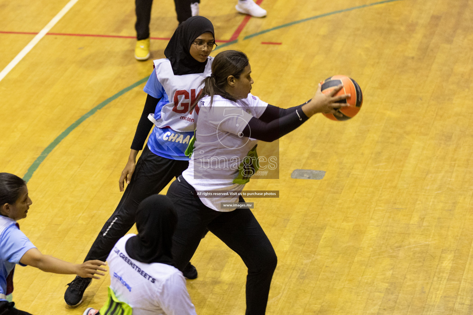 Club Green Streets vs Mahibadhoo in the Milo National Netball Tournament 2022 on 20 July 2022, held in Social Center, Male', Maldives. Photographer: Shuu / Images.mv