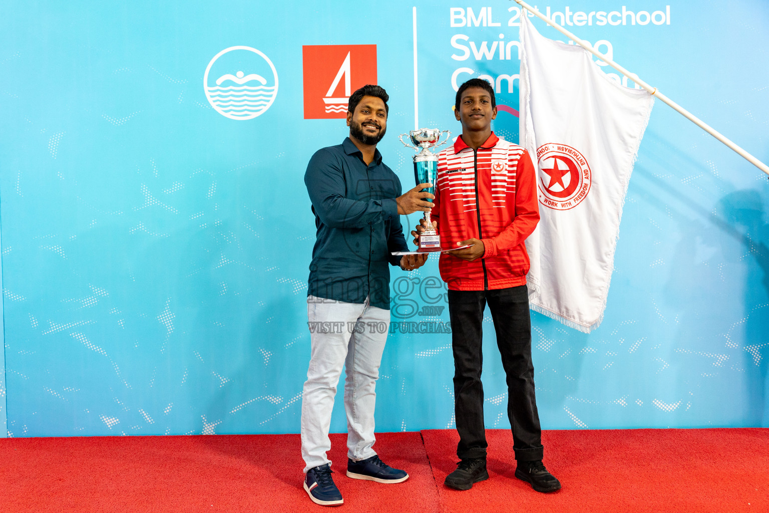 Closing Ceremony of BML 21st Interschool Swimming Competition 2025 .was held in Hulhumale' Swimming Pool, Hulhumale', Maldives on Saturday, 18th October 2025. 
Photos: Hassan Simah / images.mv