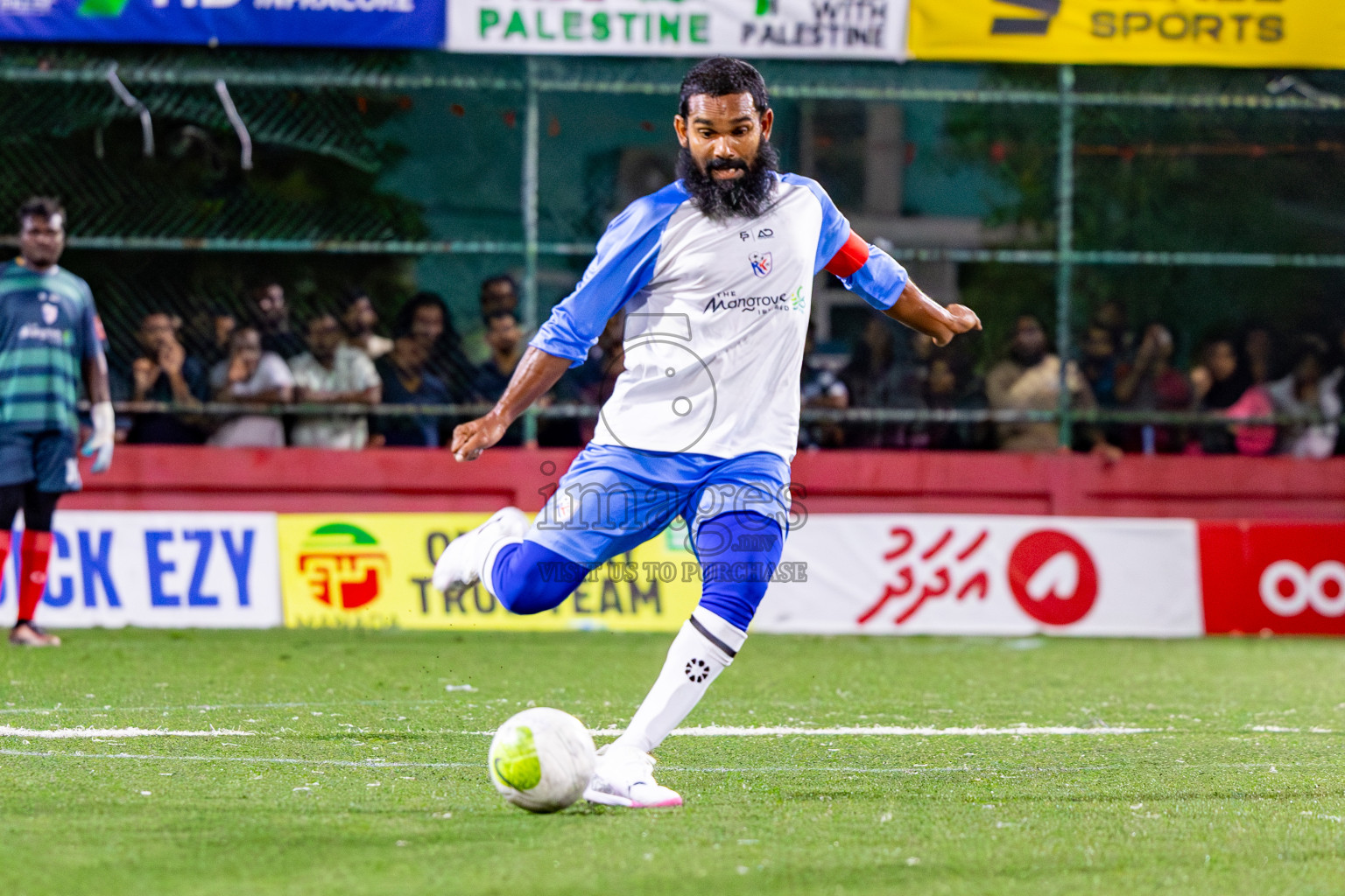 N Kendhikulhudhoo vs R Dhuvaafaru on Day 39 of Golden Futsal Challenge 2024 was held on Saturday, 24th February 2024, in Hulhumale', Maldives 
Photos: Mohamed Mahfooz Moosa/ images.mv