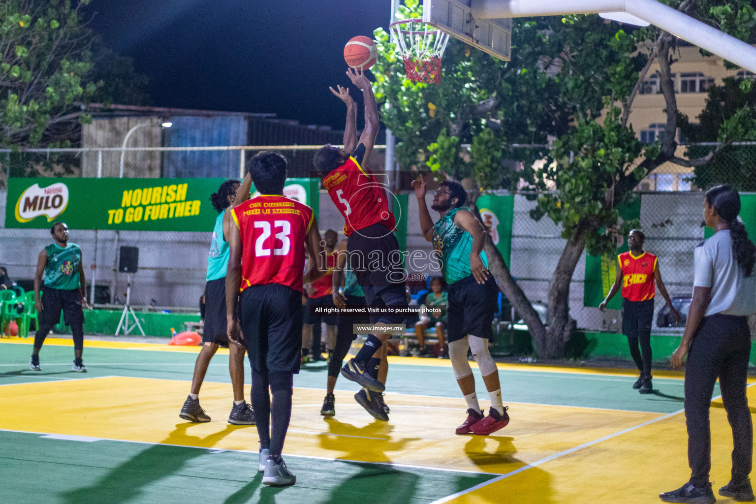 Finals of Weekend League 2021 was held on Monday, 6th December 2021, at Ekuveni Outdoor Basketball court Photos: Ismail Thoriq / images.mv