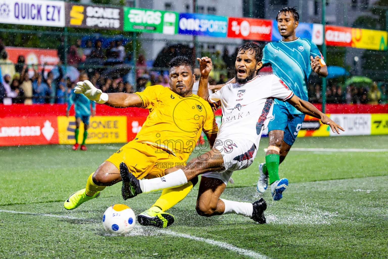 R Inguraidhoo vs R Dhuvaafaru in Day 10 of Golden Futsal Challenge 2025 was held on Tuesday, 14th January 2025, in Hulhumale', Maldives Photos: Nausham Waheed / images.mv