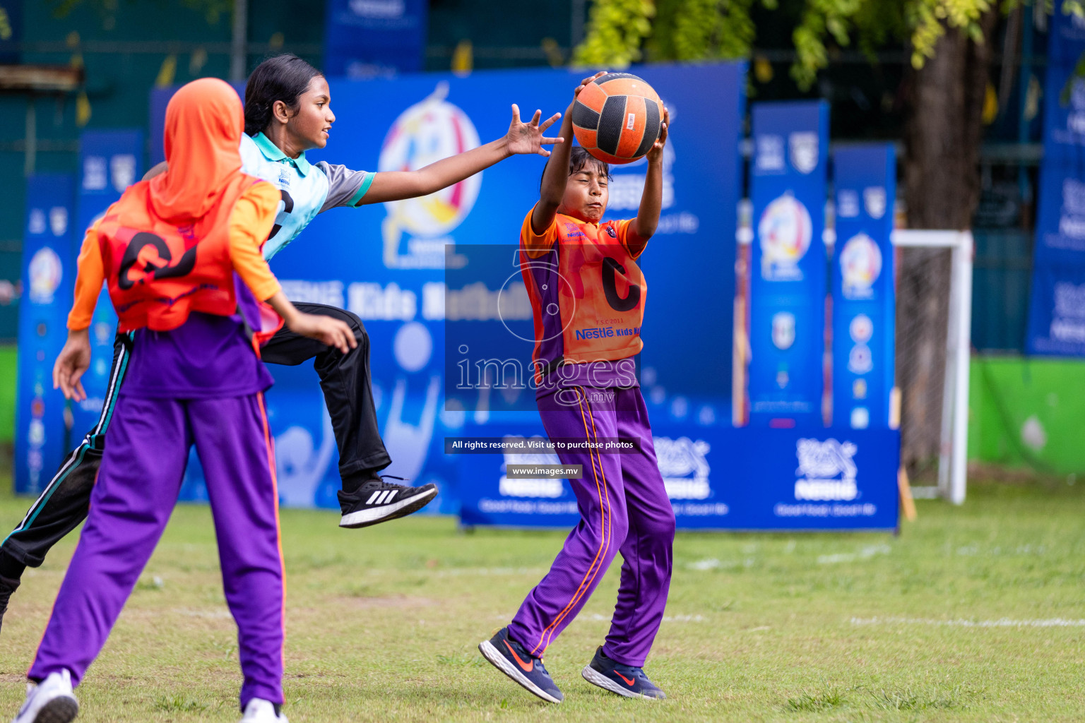 Day 2 of Nestle' Kids Netball Fiesta 2023 held in Henveyru Stadium, Male', Maldives on Thursday, 1st December 2023. Photos by Nausham Waheed / Images.mv