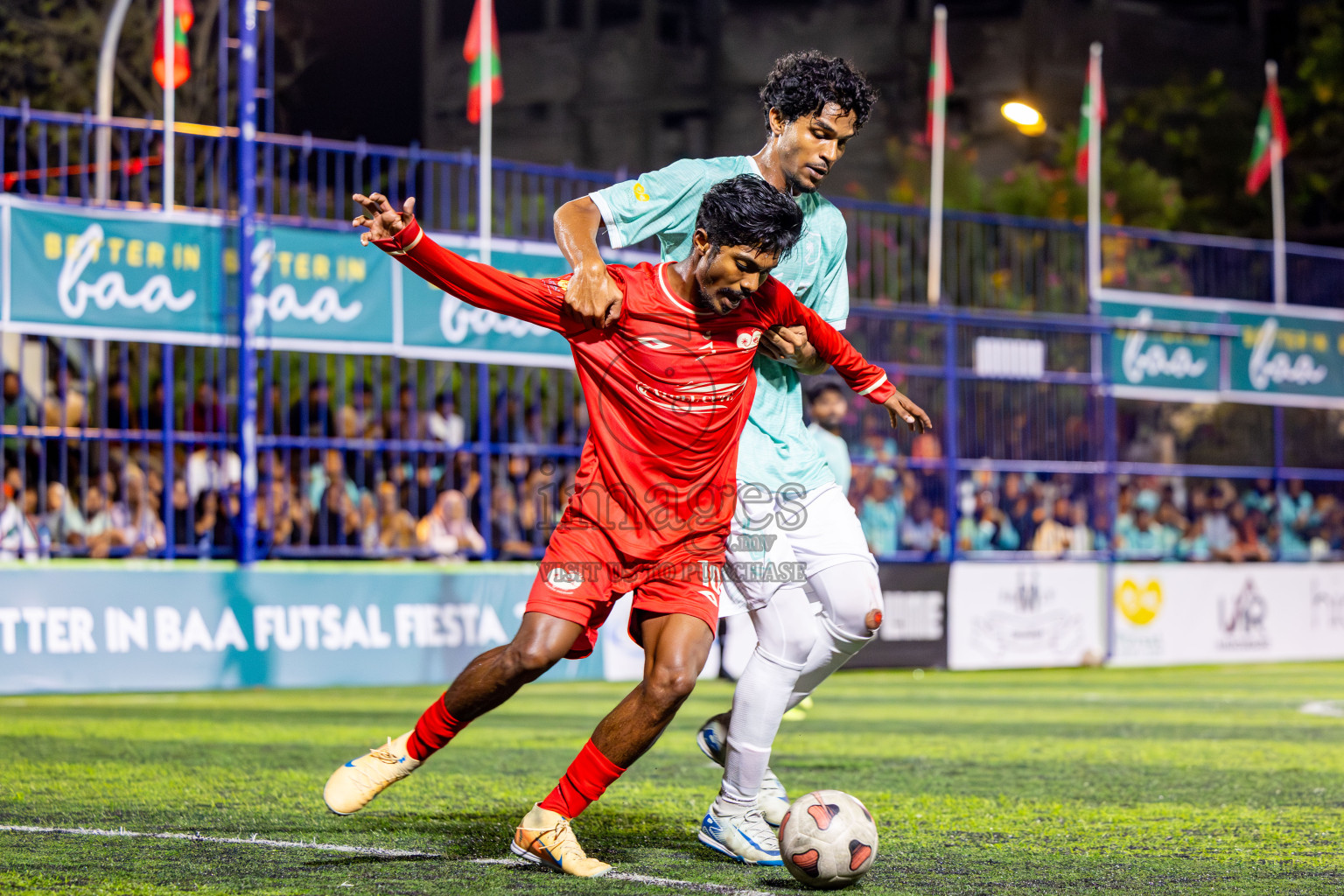 Goidhoo vs Dhonfan in Quater Finals of Better in Baa Futsal Fiesta 2025 Men's division held in B. Eydhafushi, Maldives on Thursday, 13th November 2025. Photos: Nausham Waheed / images.mv