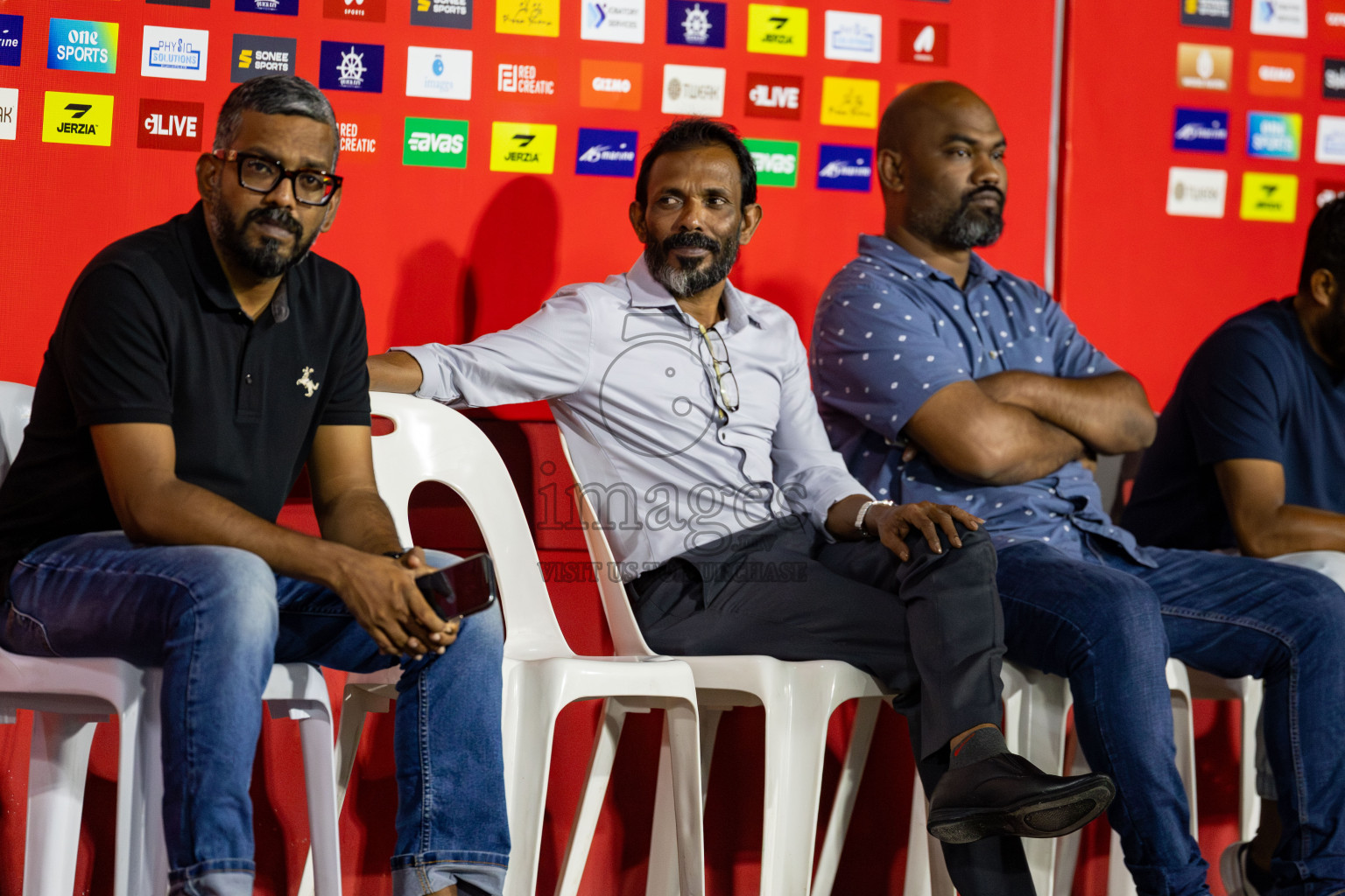 HA Ihavandhoo vs HA Dhidhdhoo in Day 13 of Golden Futsal Challenge 2025 was held on Friday, 17th January 2025, in Hulhumale', Maldives 
Photos: Hassan Simah / images.mv