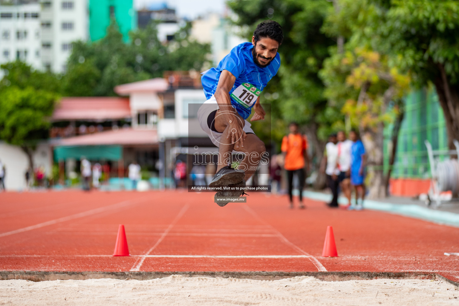 Day 2 of National Athletics Championship 2023 was held in Ekuveni Track at Male', Maldives on Friday, 24th November 2023. Photos: Hassan Simah / images.mv