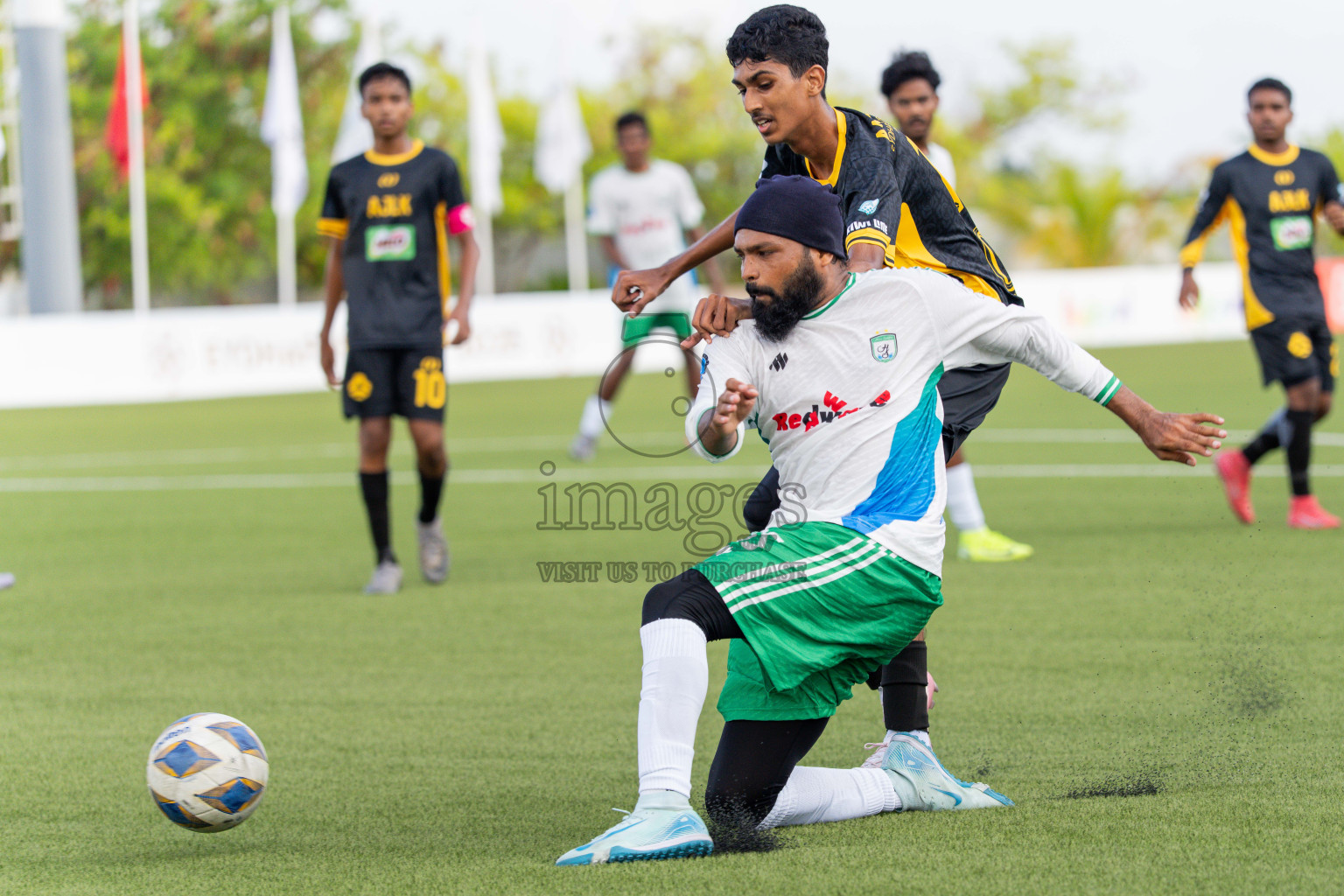 Huss Songun FT VS Aajeelakah Eydhafushi FT in Day 4 of Eydhafushi Cup 2025 held in Eydhafushi Football Stadium at B. Eydhafushi, Maldives on Monday, 8th September 2025. Photos: Arif Rasheed / images.mv