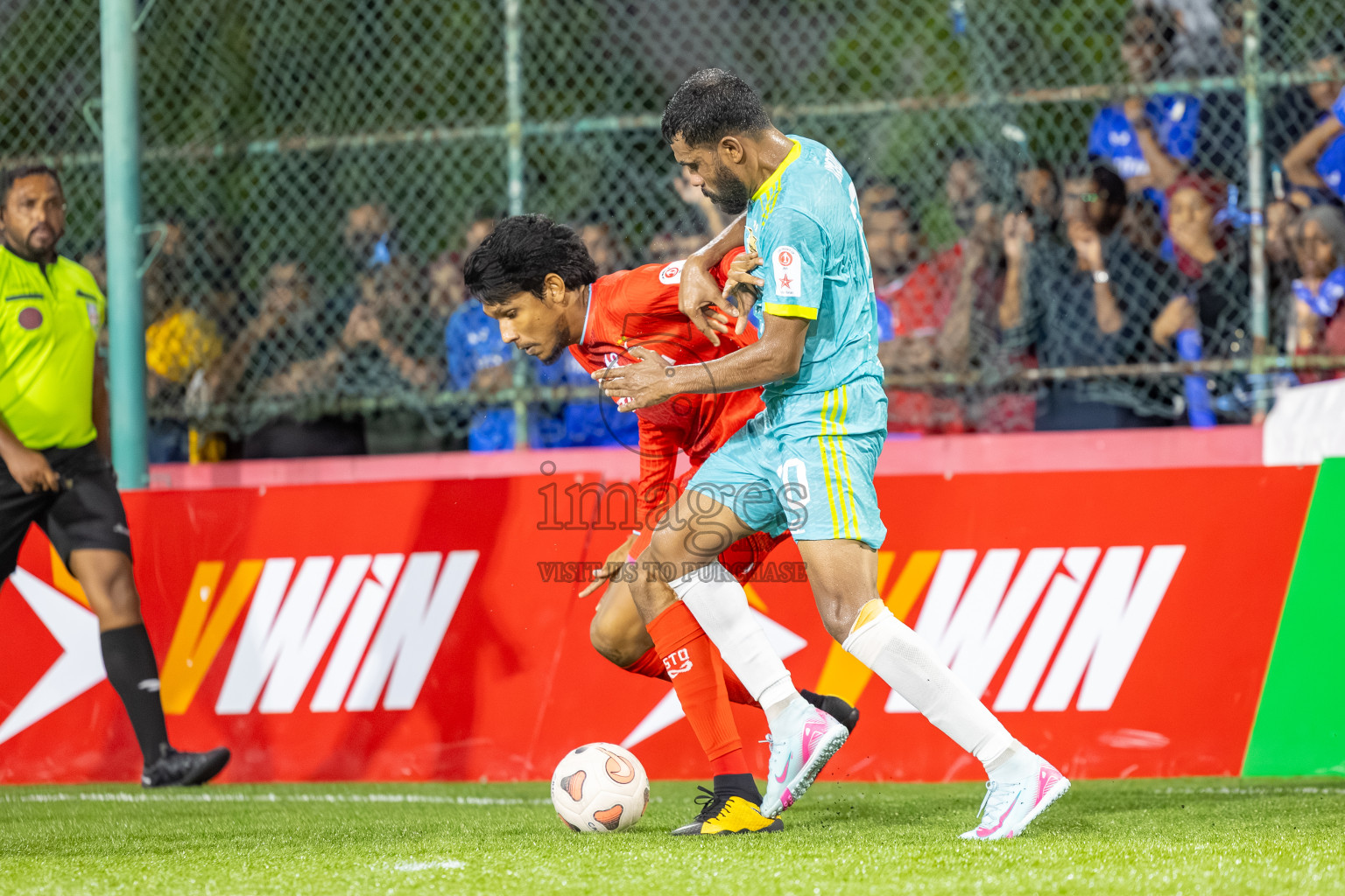 STO RC vs Club WAMCO in Day 14 of Club Maldives Cup 2025 was held in Rehendhi Futsal Ground, Hulhumale', Maldives on Tuesday, 14th October 2025. Photos: Mohamed Mahfooz Moosa / images.mv