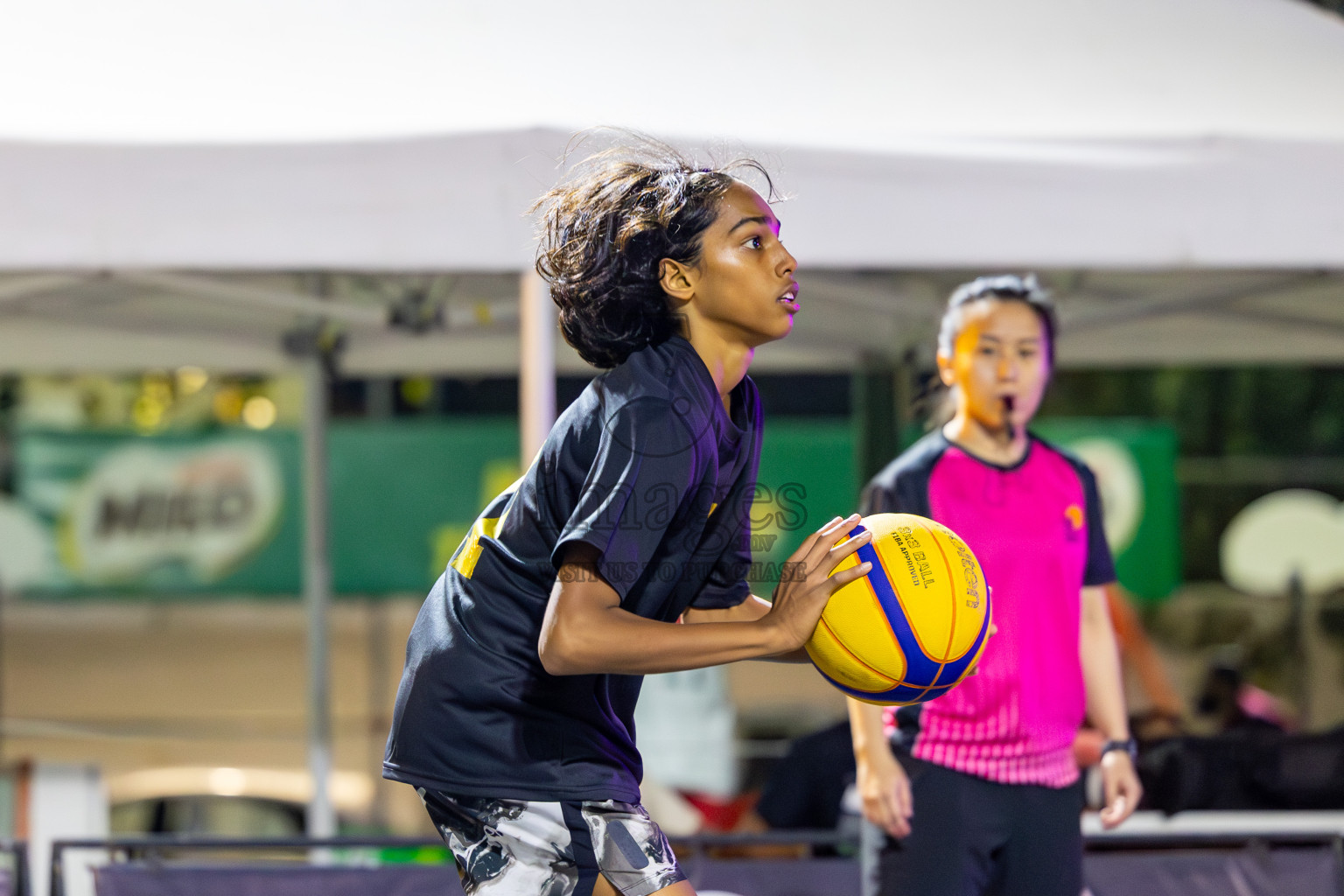 Day 7 of MILO Ramadan 3x3 Challenge 2024 was held in Ekuveni Outdoor Basketball Court at Male', Maldives on Monday, 18th March 2024.
Photos: Mohamed Mahfooz Moosa / images.mv