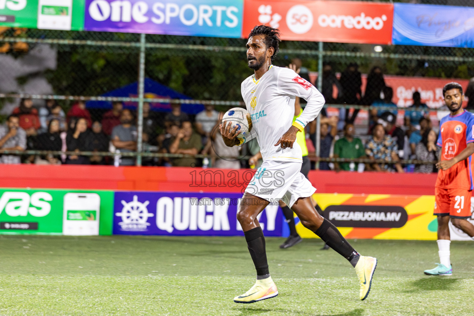 S Maradhoo vs S Meedhoo in Day 12 of Golden Futsal Challenge 2025 was held on Thursday, 16th January 2025, in Hulhumale', Maldives.
Photos: Hassan Simah / images.mv
