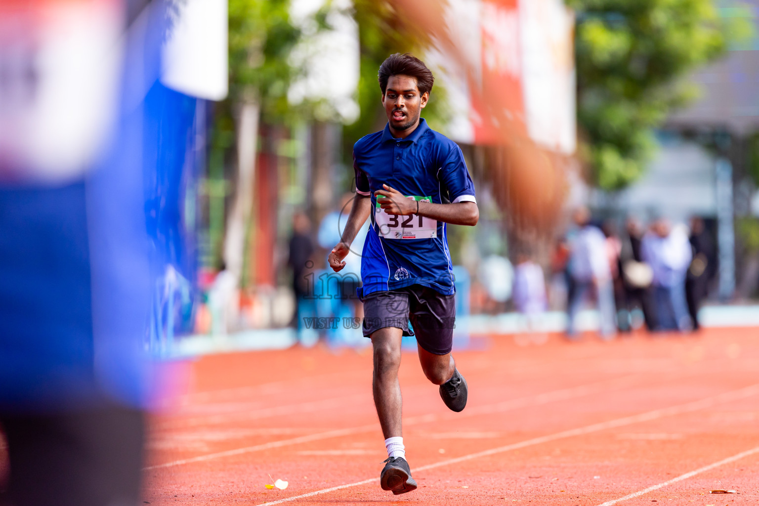 Day 5 of Inter-school Athletics Championship 2025 held in Ekuveni Synthetic Track, Male', Maldives on Saturday, 11th October 2025. Photos by: Nausham Waheed / Images.mv
