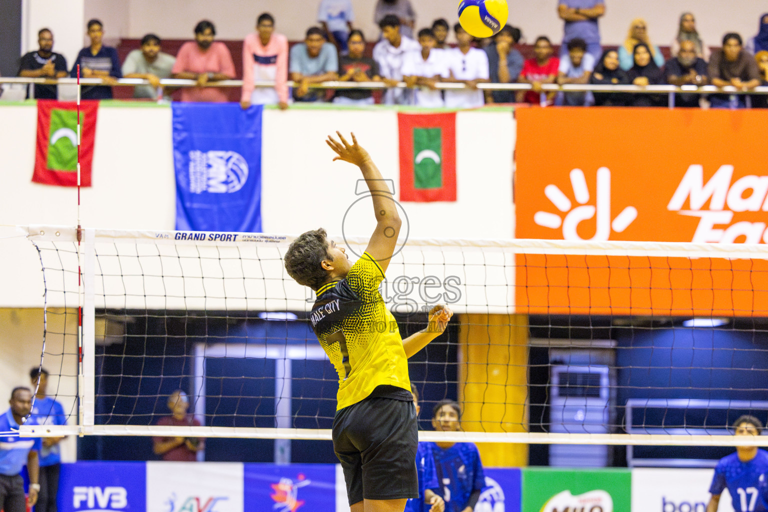 ADh Maamigili vs Male' City in the Finals of MILO Raajje Volley Junior Championship 2025 (U16 Boys) was held in Social Center Indoor Hall, Maldives on Saturday, 27th September 2025. Photos: Ismail Thoriq / images.mv