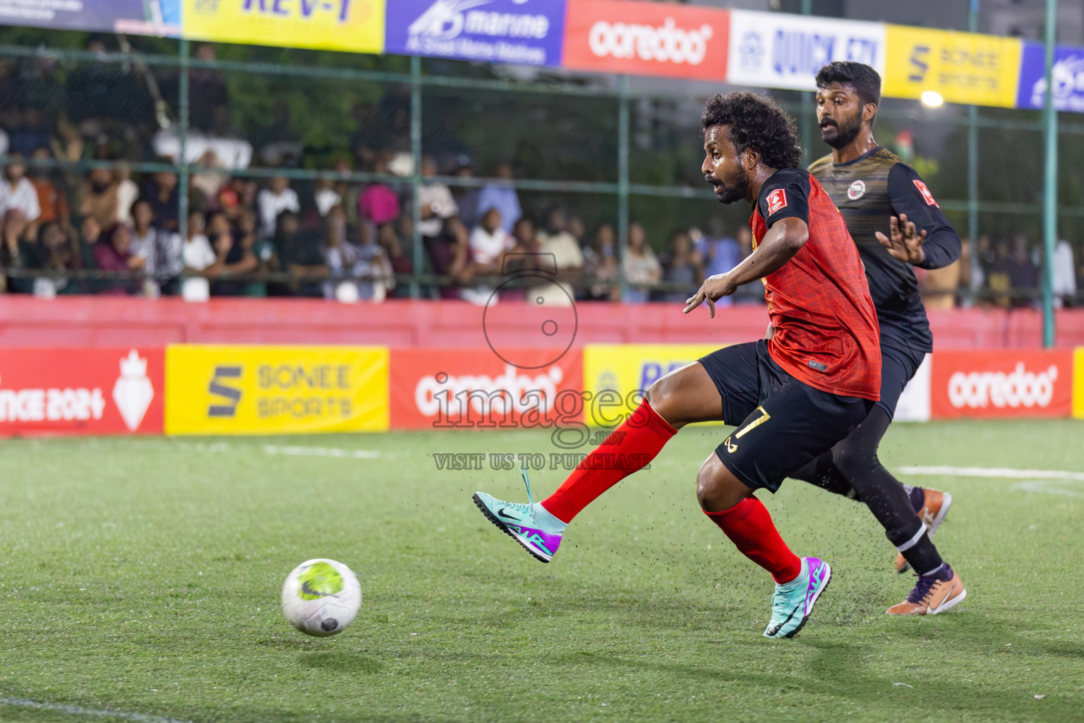 L. Gan VS Th. Omadhoo on Day 35 of Golden Futsal Challenge 2024 was held on Tuesday, 20th February 2024, in Hulhumale', Maldives 
Photos: Hassan Simah, / images.mv