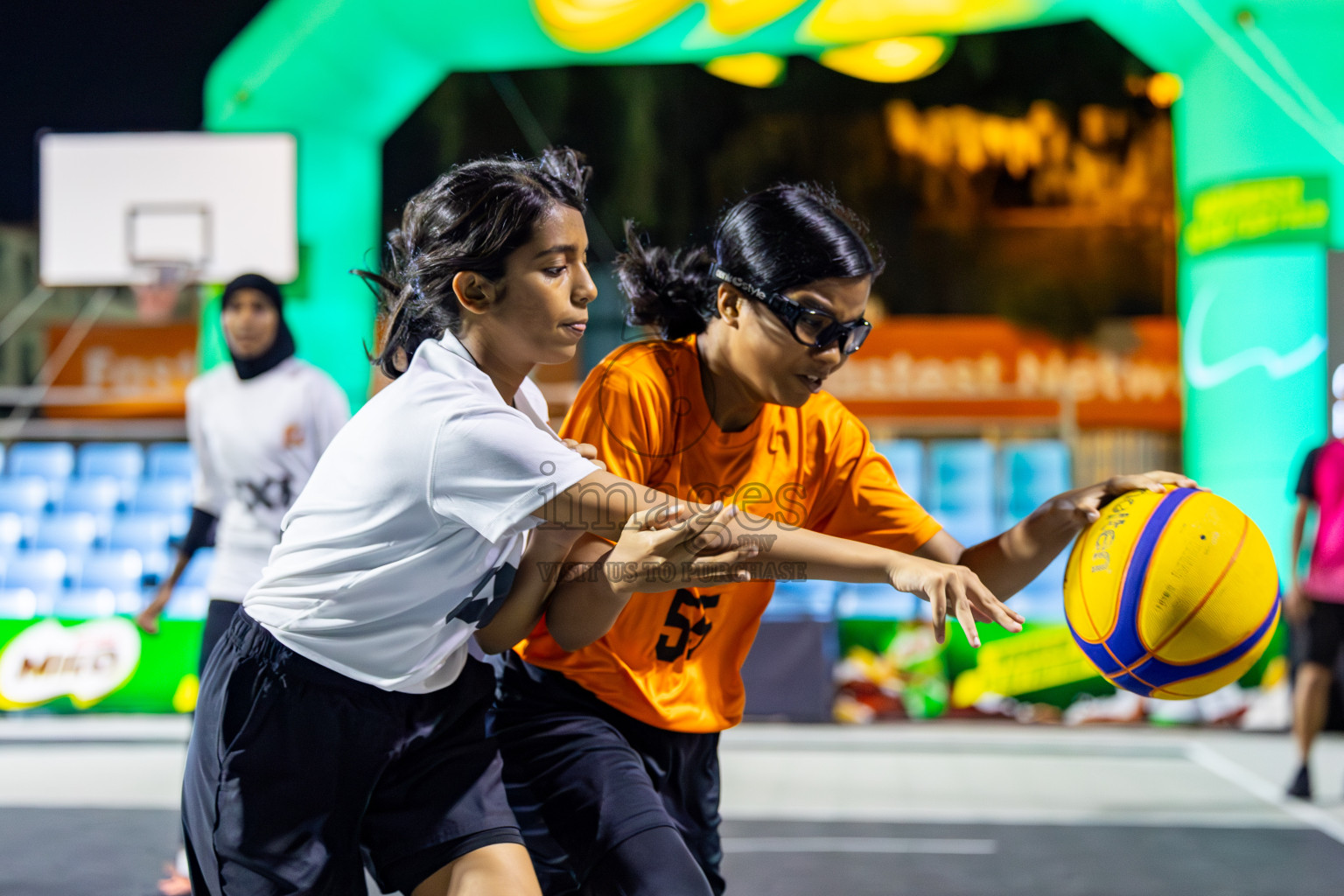 Day 7 of MILO Ramadan 3x3 Challenge 2024 was held in Ekuveni Outdoor Basketball Court at Male', Maldives on Monday, 18th March 2024.
Photos: Mohamed Mahfooz Moosa / images.mv