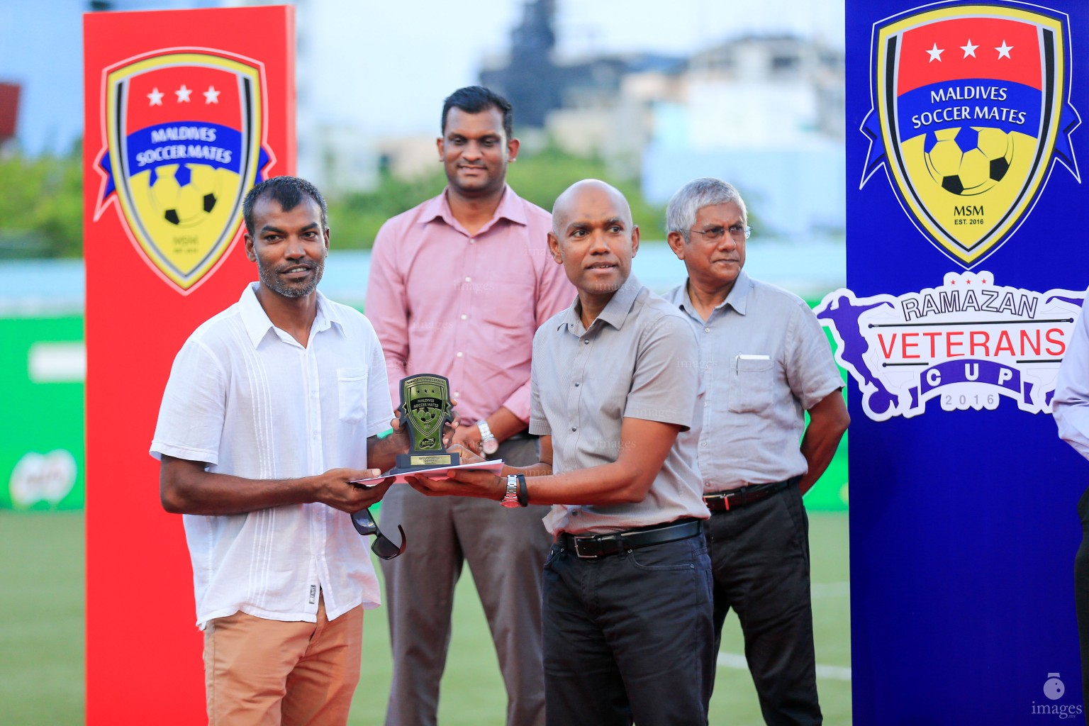 New Radiant won the Ramazan Veterans Cup organized by Maldives Soccer Mates, after defeating Club Valencia after a penalty shoot out in Male', Maldives,  Monday, July. 04 , 2016.(Images.mv Photo/ Hussain Sinan).