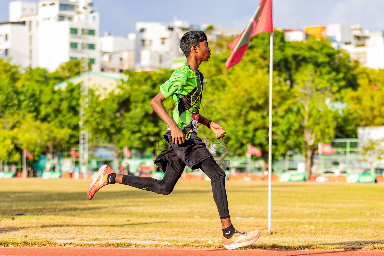 Day 3 of Inter-school Athletics Championship 2025 held in Ekuveni Synthetic Track, Male', Maldives on Wednesday, 08th October 2025. Photos by: Areef Adam  / Images.mv