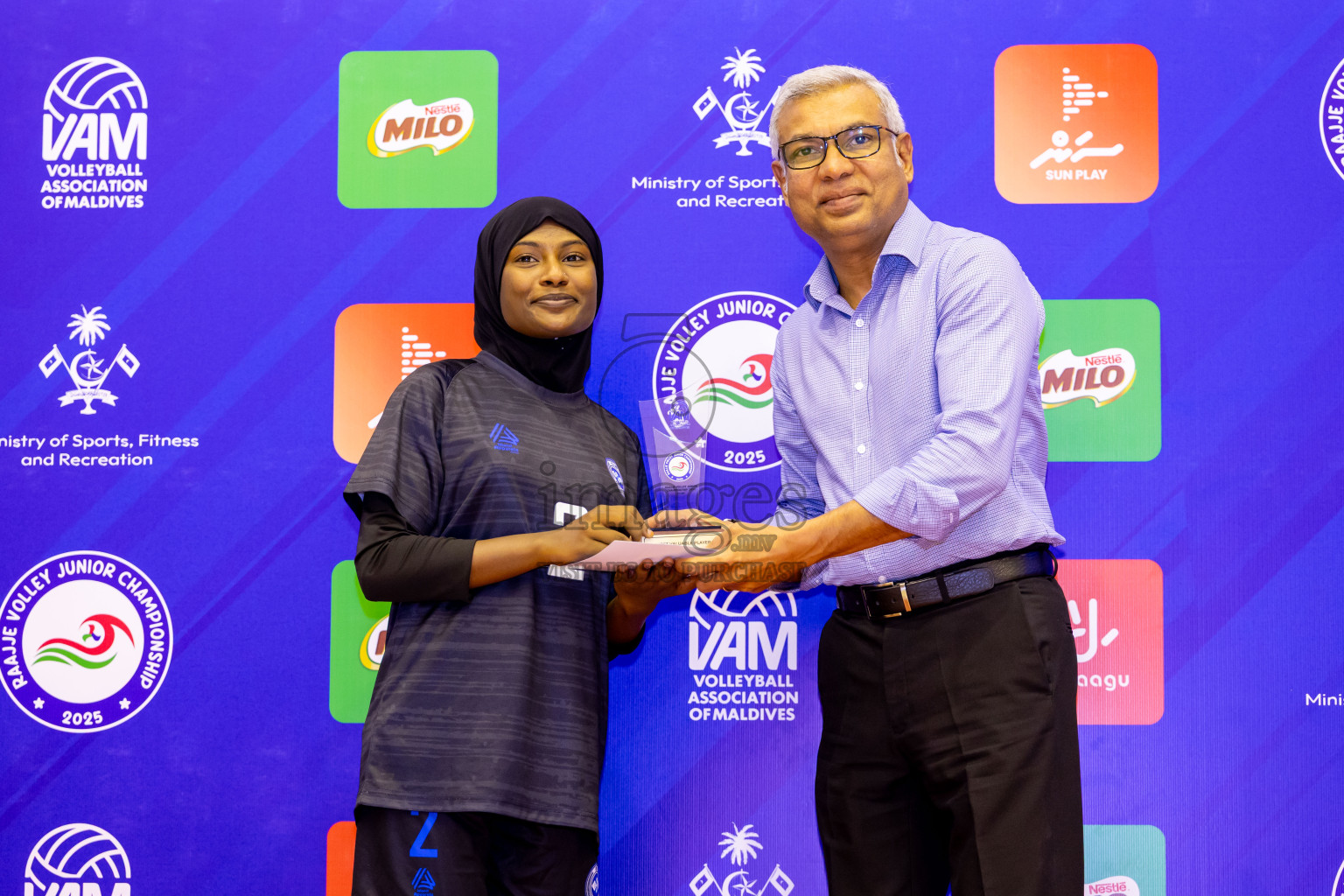 Male' City Team 1 vs Male' City Team 3 in the Finals of MILO Raajje Volley Junior Championship 2025 (U19 Girls) was held in Social Center Indoor Hall, Maldives on Sunday, 28th September 2025. Photos: Nausham Waheed / images.mv