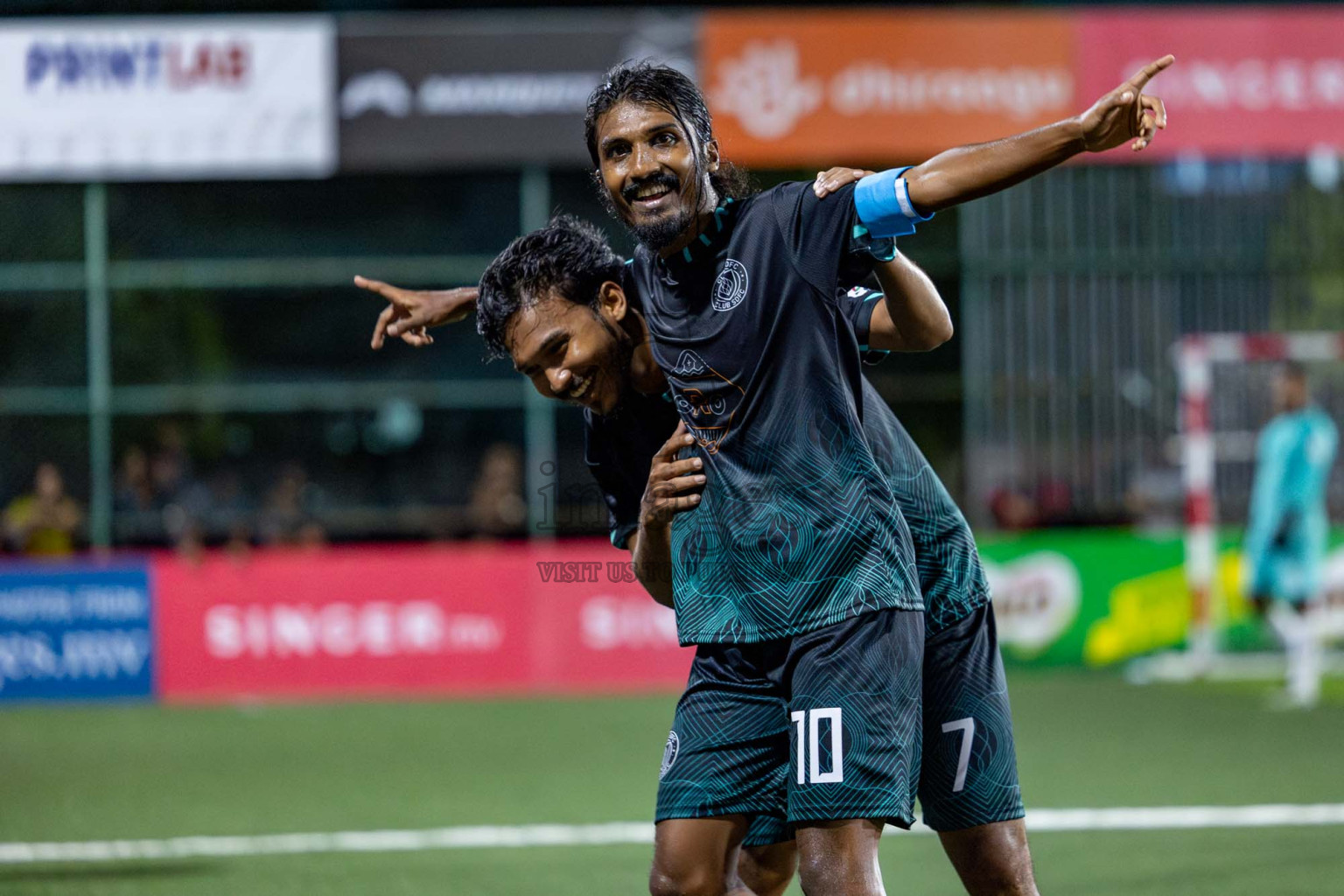 KHAARIJEE VS SDFC in Club Maldives Classic 2024 held in Rehendi Futsal Ground, Hulhumale', Maldives on Friday, 6th September 2024. 
Photos: Hassan Simah / images.mv