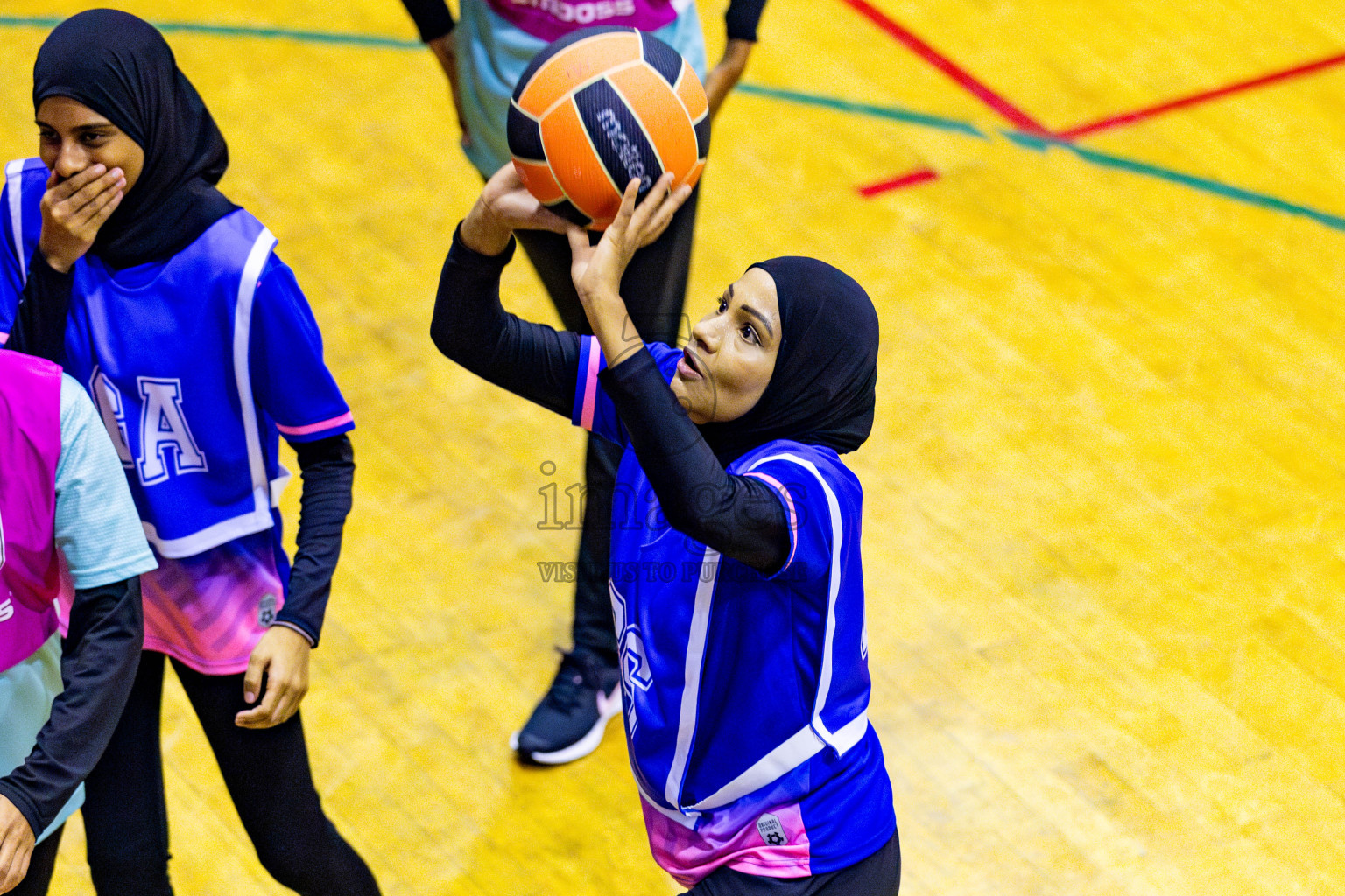 Kulhudhuffushi Youth & Recreation Club vs Club Green StreetDay 2 of 21st National Netball Tournament was held in Social Canter at Male', Maldives on Friday, 18th May 2024. Photos: Nausham Waheed / images.mv