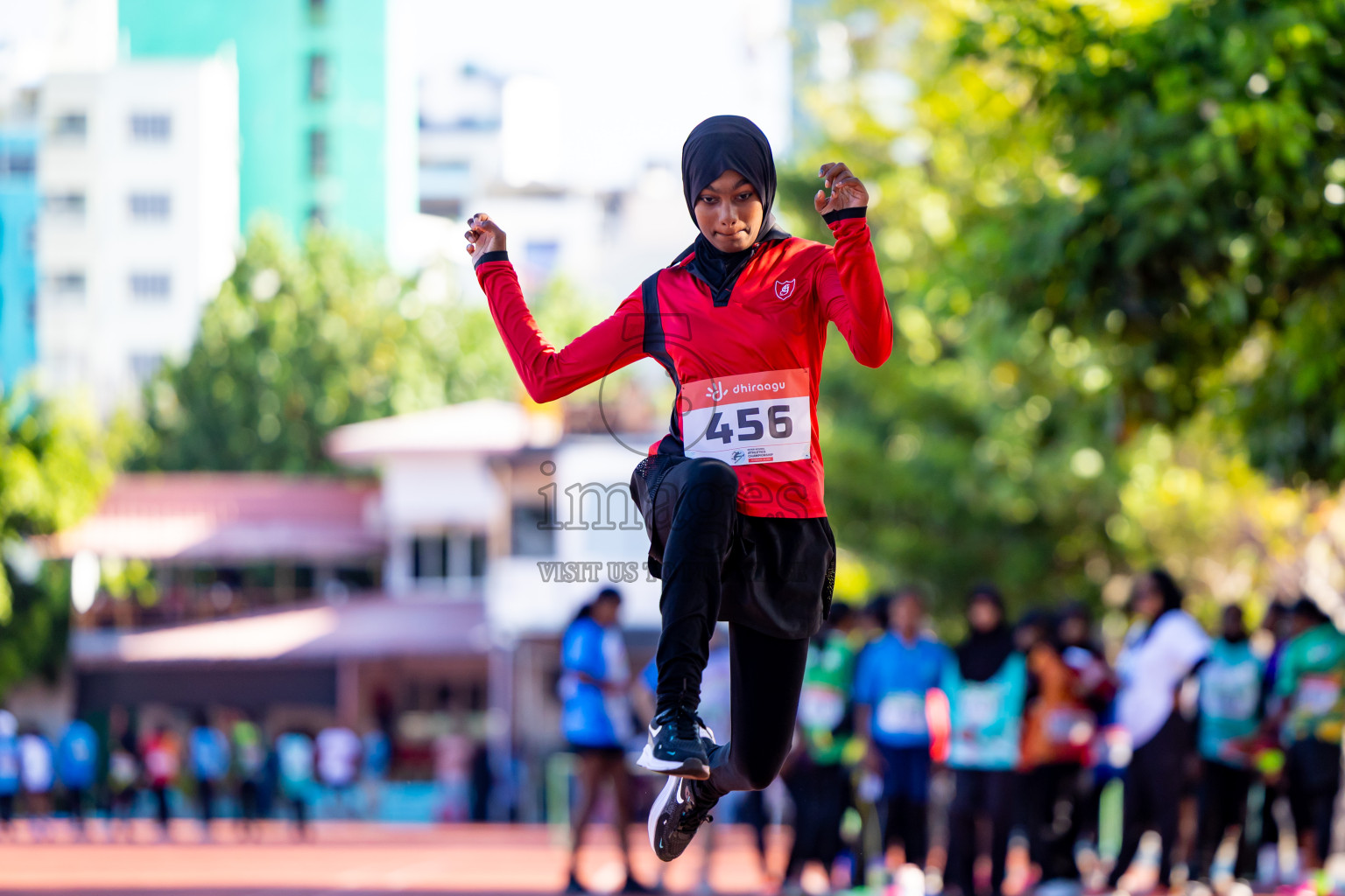 Day 1 of Inter-school Athletics Championship 2025 held in Ekuveni Synthetic Track, Male', Maldives on Monday, 06th October 2025. Photos by: Nausham Waheed / Images.mv