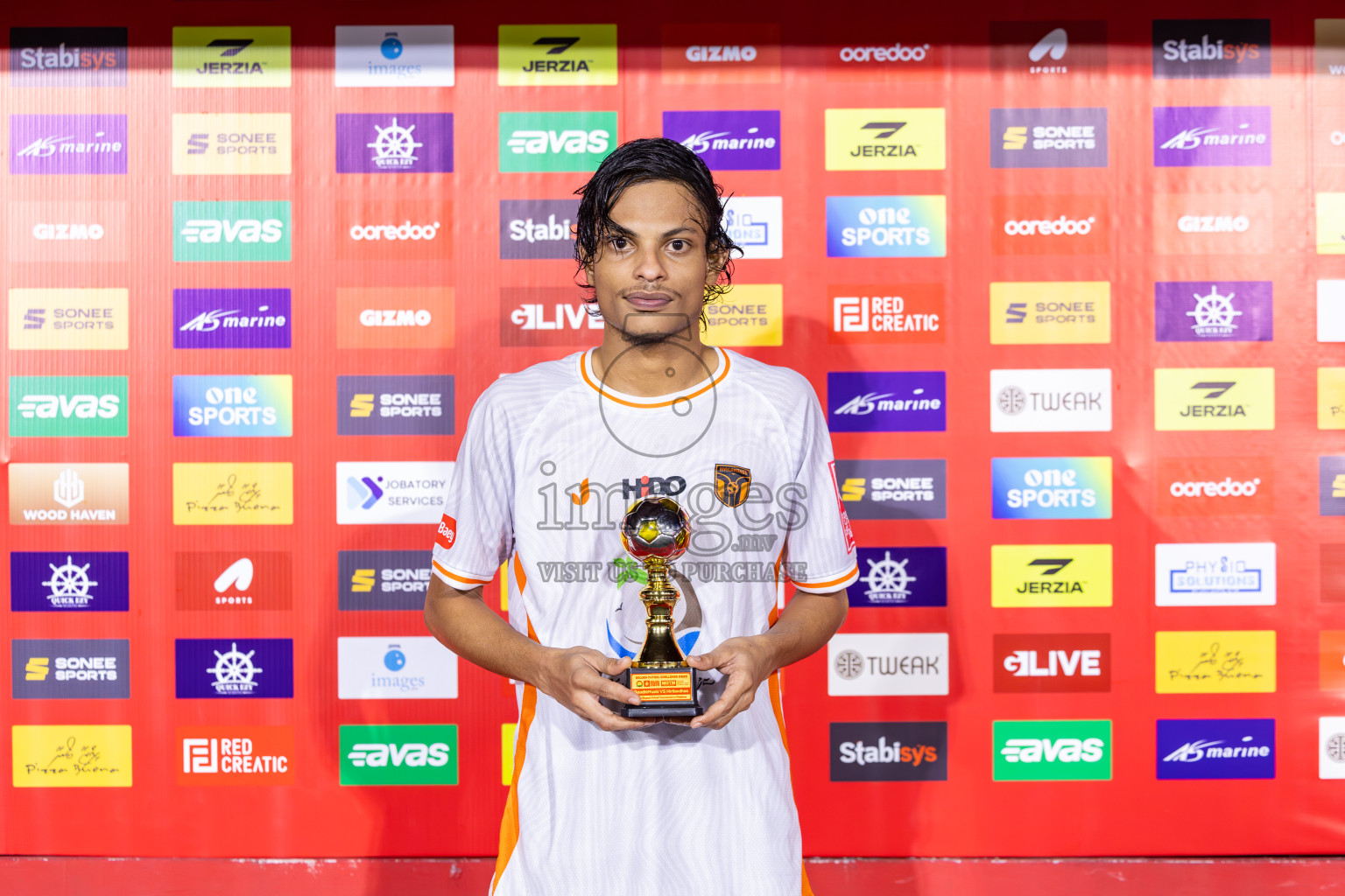 Th Gaadhiffushi vs Th Hirilandhoo  in Day 6 of Golden Futsal Challenge 2025 on Friday, 6th January 2025, in Hulhumale', Maldives
Photos: Ismail Thoriq / images.mv