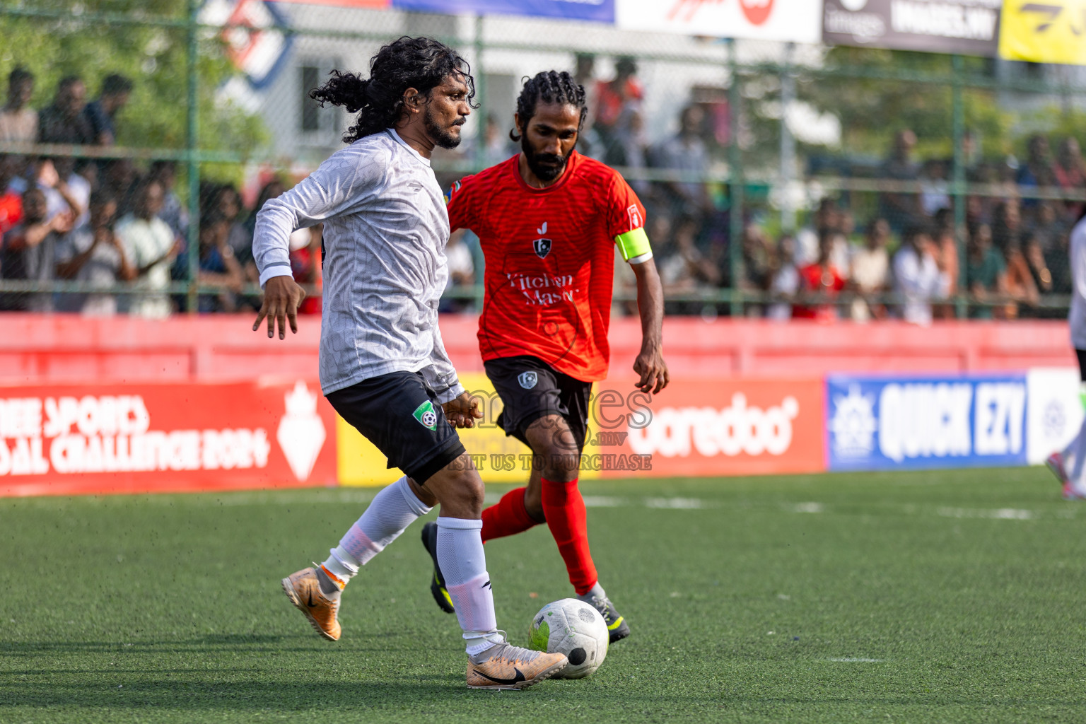 Sh. Kanditheemu  VS  Sh. Foakaidhoo in Day 12 of Golden Futsal Challenge 2024 was held on Friday, 26th January 2024, in Hulhumale', Maldives 
Photos: Hassan Simah / images.mv