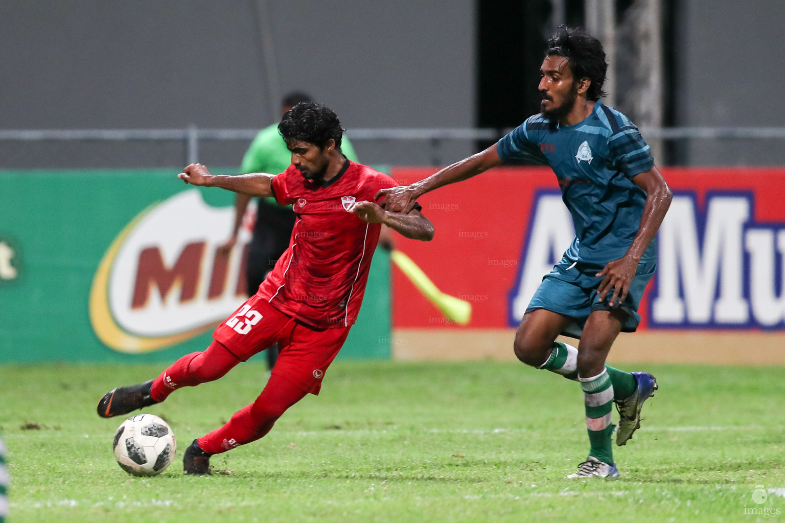 Dhiraagu Dhivehi Premier League 2018 - New Radiant SC vs Nilandhoo in Male, Maldives, Wednesday November 7, 2018. (Images.mv Photo/ Suadh Abdul Sattar)
