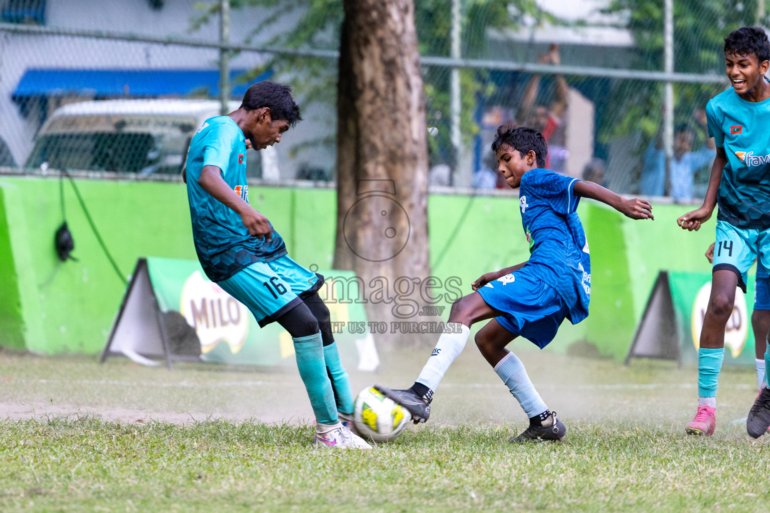 Day 2 of MILO Academy Championship 2024 held in Henveyru Stadium, Male', Maldives on Thursday, 1st November 2024. Photos:Hassan Simah / Images.mv