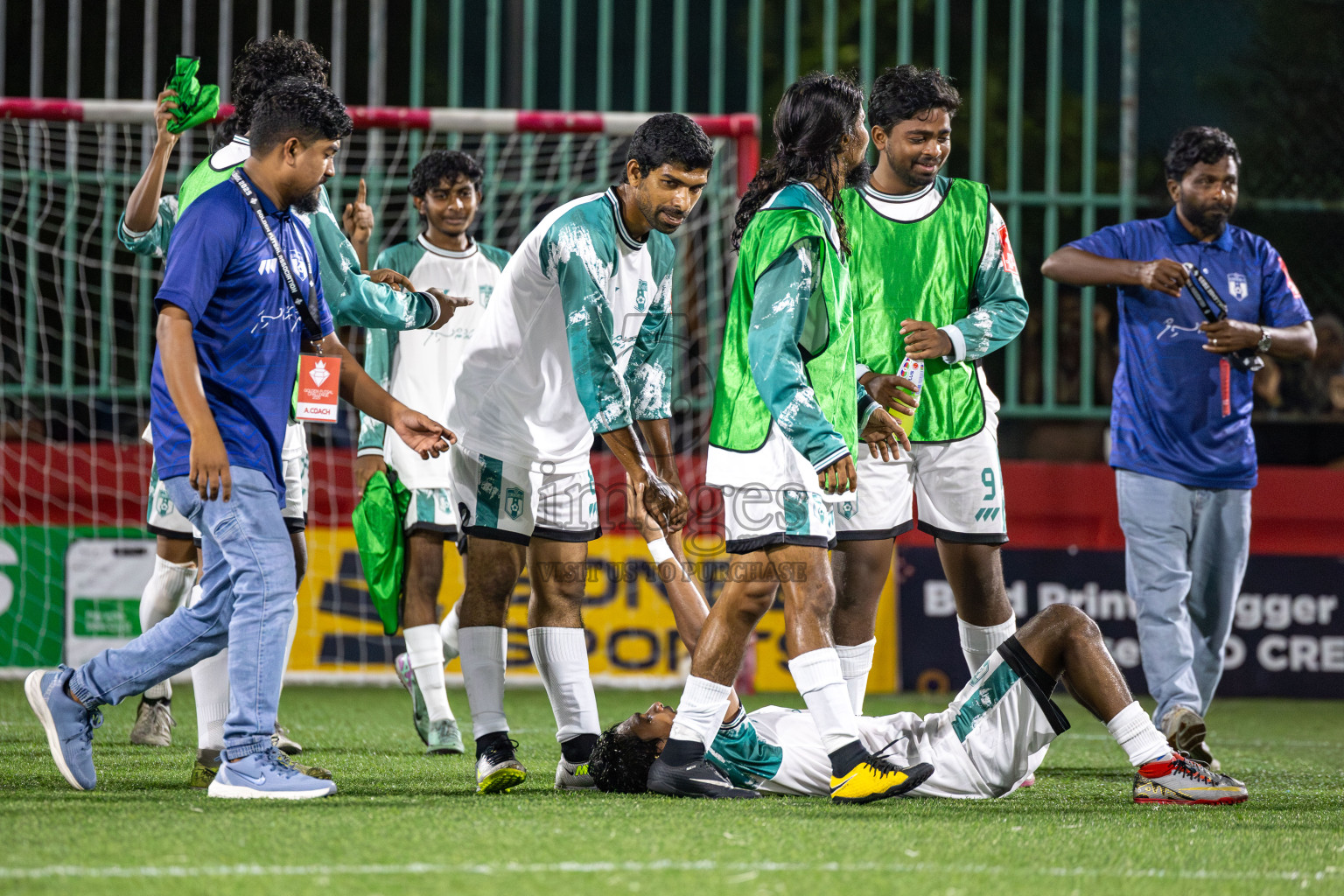 HDh Nolhivaran vs HDh Kumundhoo in Day 13 of Golden Futsal Challenge 2025 was held on Friday, 17th January 2025, in Hulhumale', Maldives 
Photos: Hassan Simah / images.mv