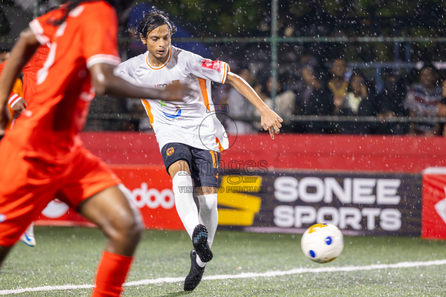 Th Gaadhiffushi vs Th Hirilandhoo  in Day 6 of Golden Futsal Challenge 2025 on Friday, 6th January 2025, in Hulhumale', Maldives
Photos: Ismail Thoriq / images.mv