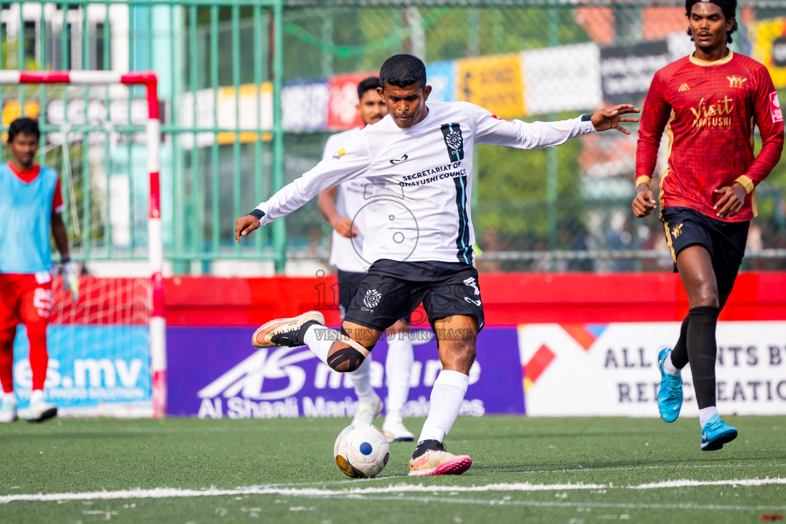 K Dhiffushi vs K Maafushi in Day 15 of Golden Futsal Challenge 2025 was held on Sunday, 19th January 2025, in Hulhumale', Maldives. Photos: Nausham Waheed / images.mv
