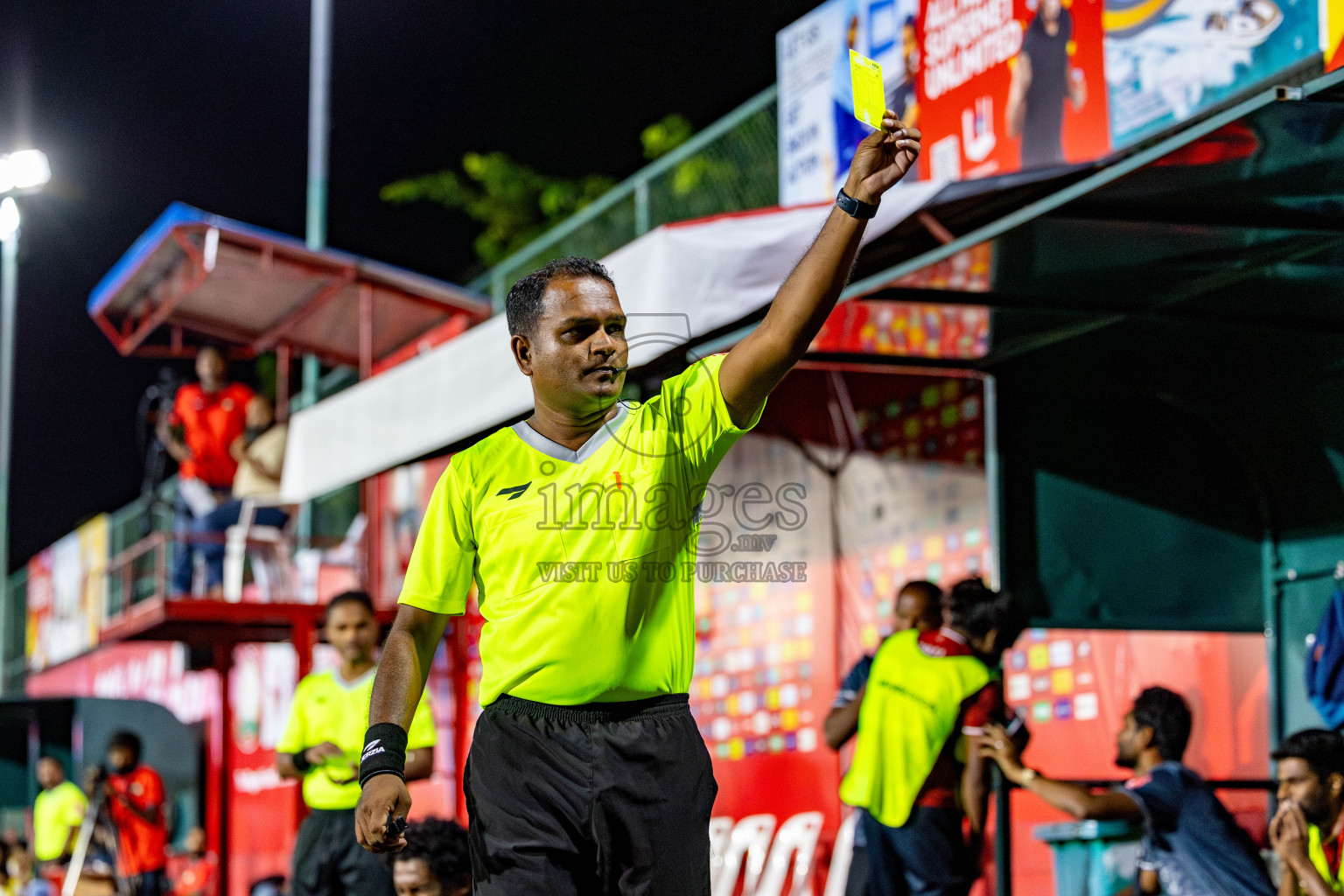 AA. Thoddoo VS ADh. Mahibadhoo in zone round on Day 32 of Golden Futsal Challenge 2025 was held on Wednesday , 5th February 2025, in Hulhumale', Maldives. 
Photos: Hassan Simah / images.mv